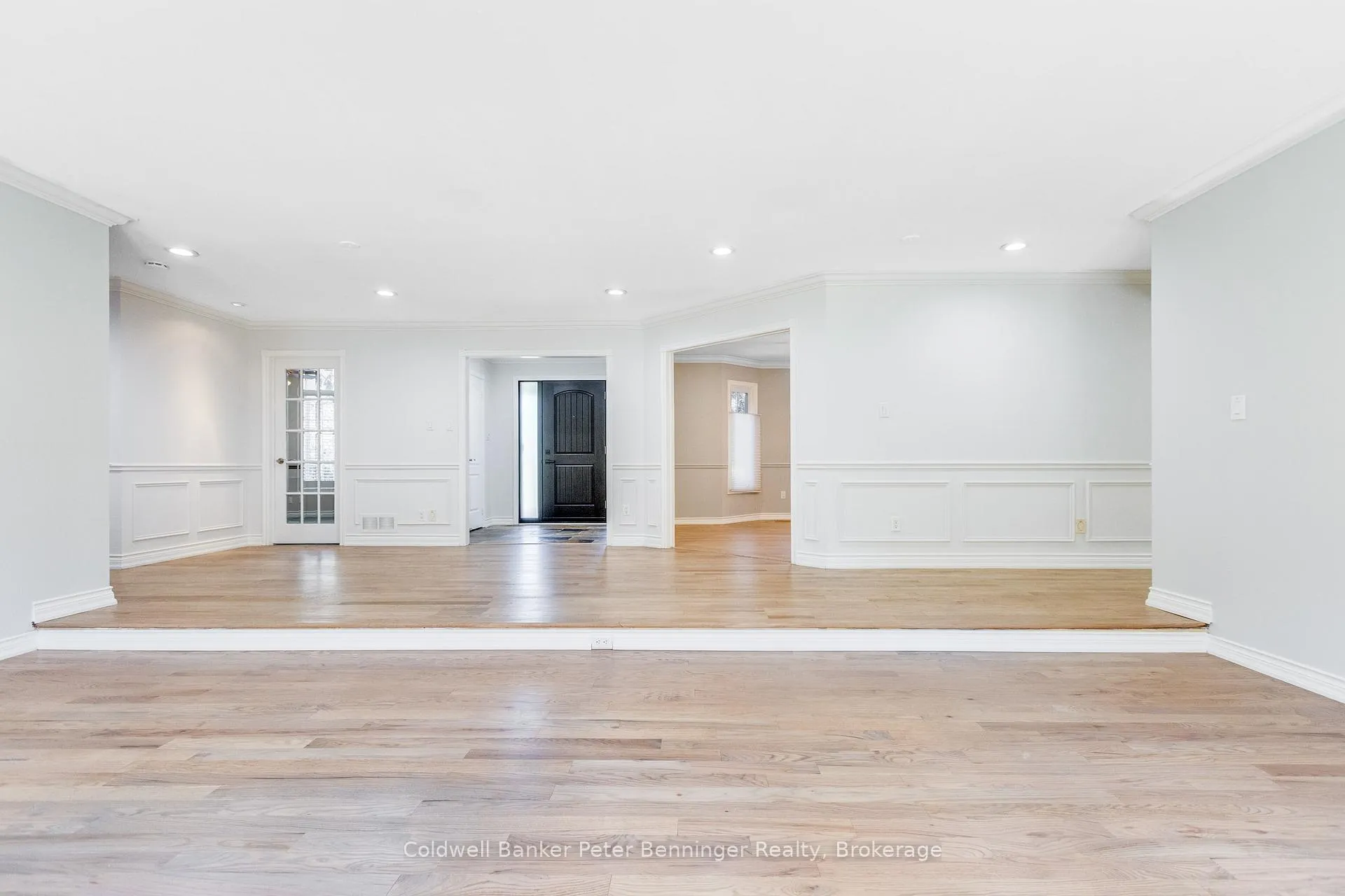 Photo 4 of 152 Treegrove Circle, Aurora, Hills of St Andrew — HOMEH