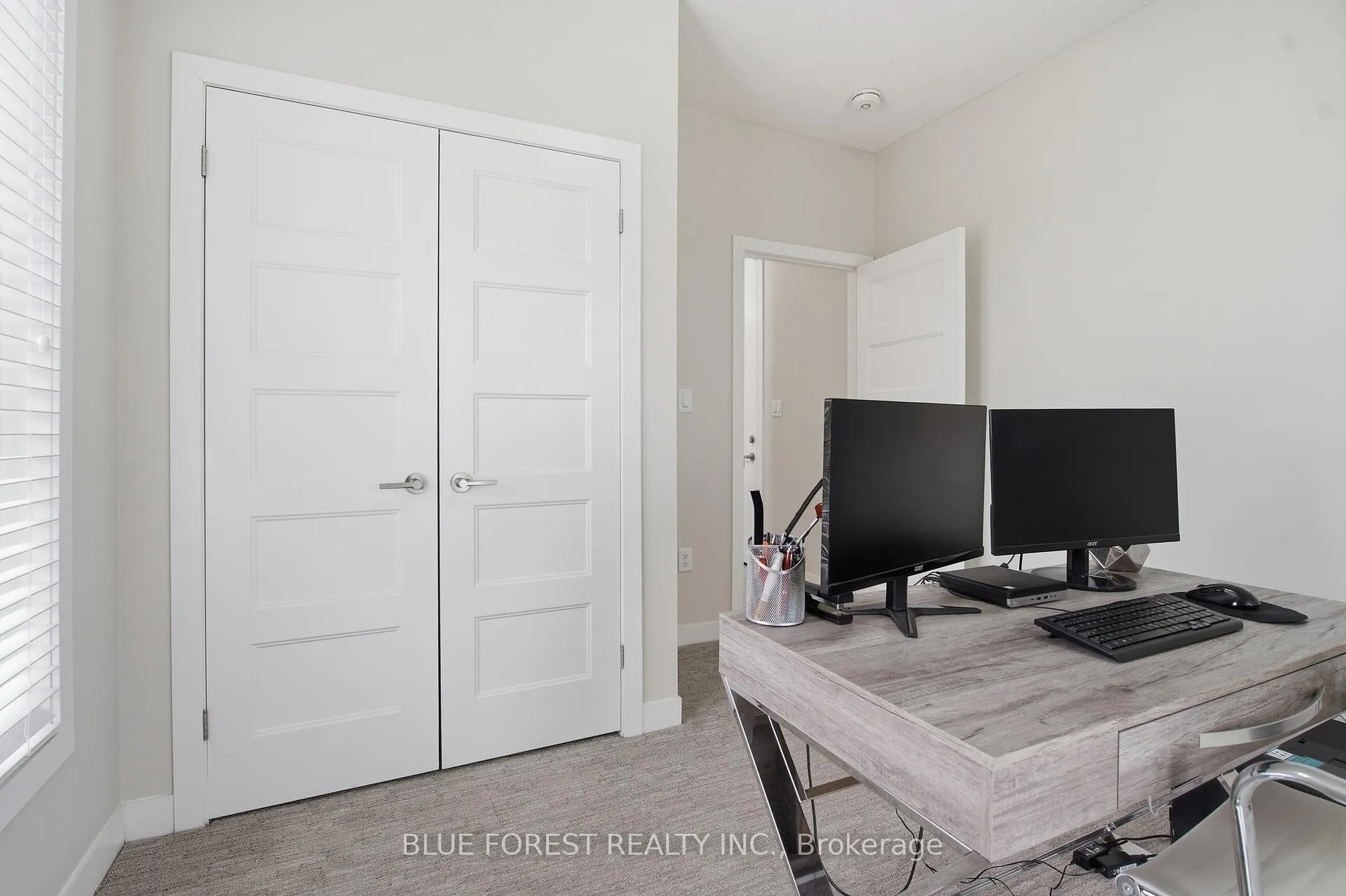 Photo 8 of 933 Sarnia Road, London, North M — HOMEH