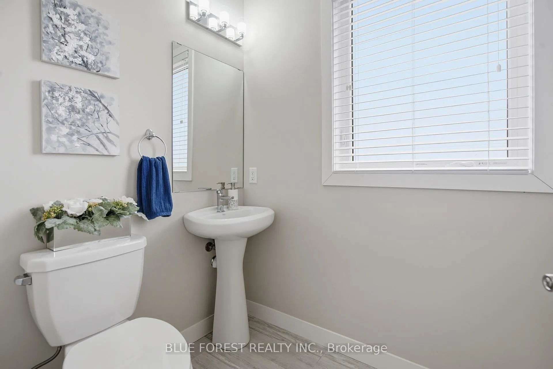 Photo 12 of 933 Sarnia Road, London, North M — HOMEH