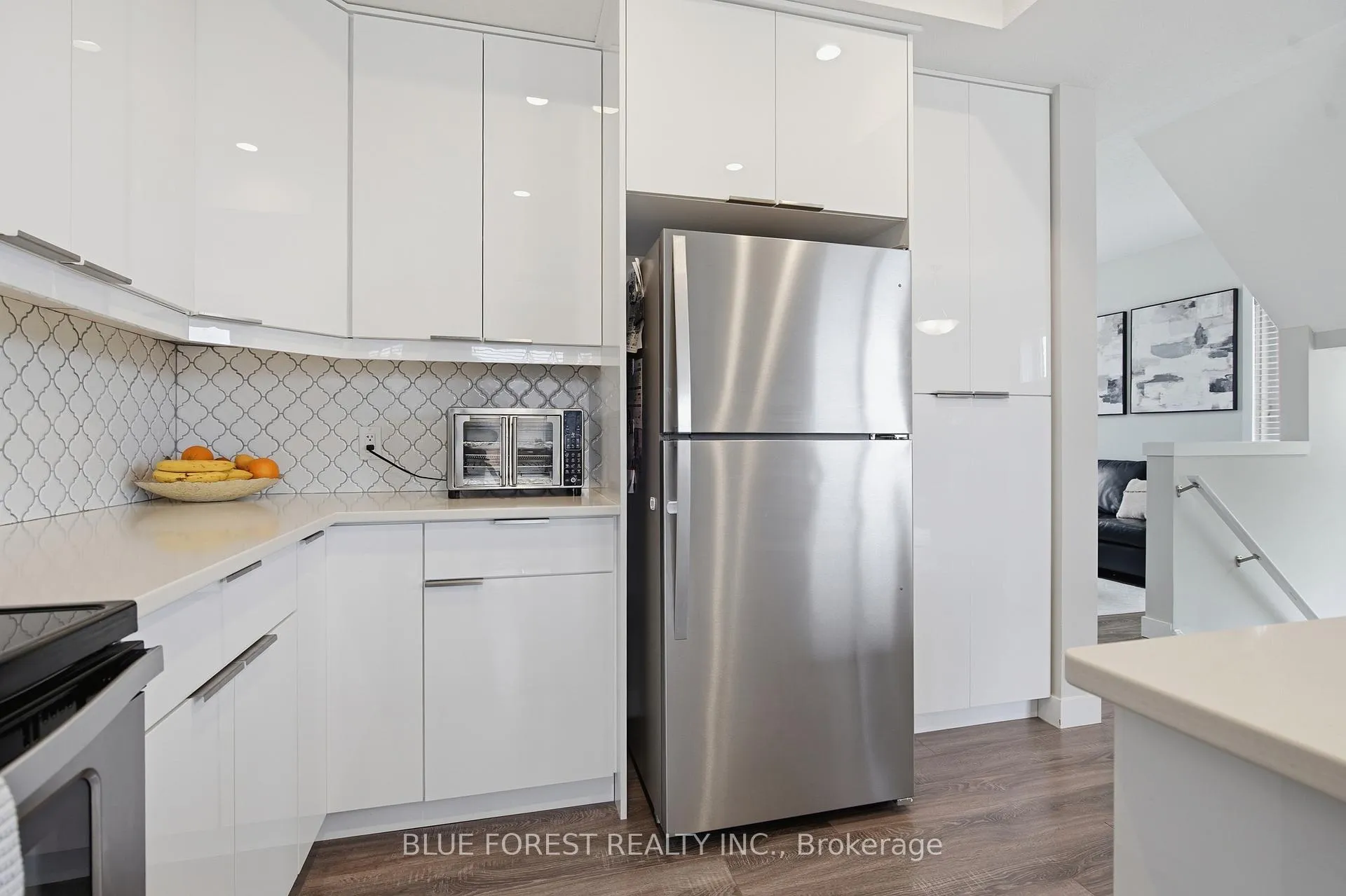 Photo 16 of 933 Sarnia Road, London, North M — HOMEH