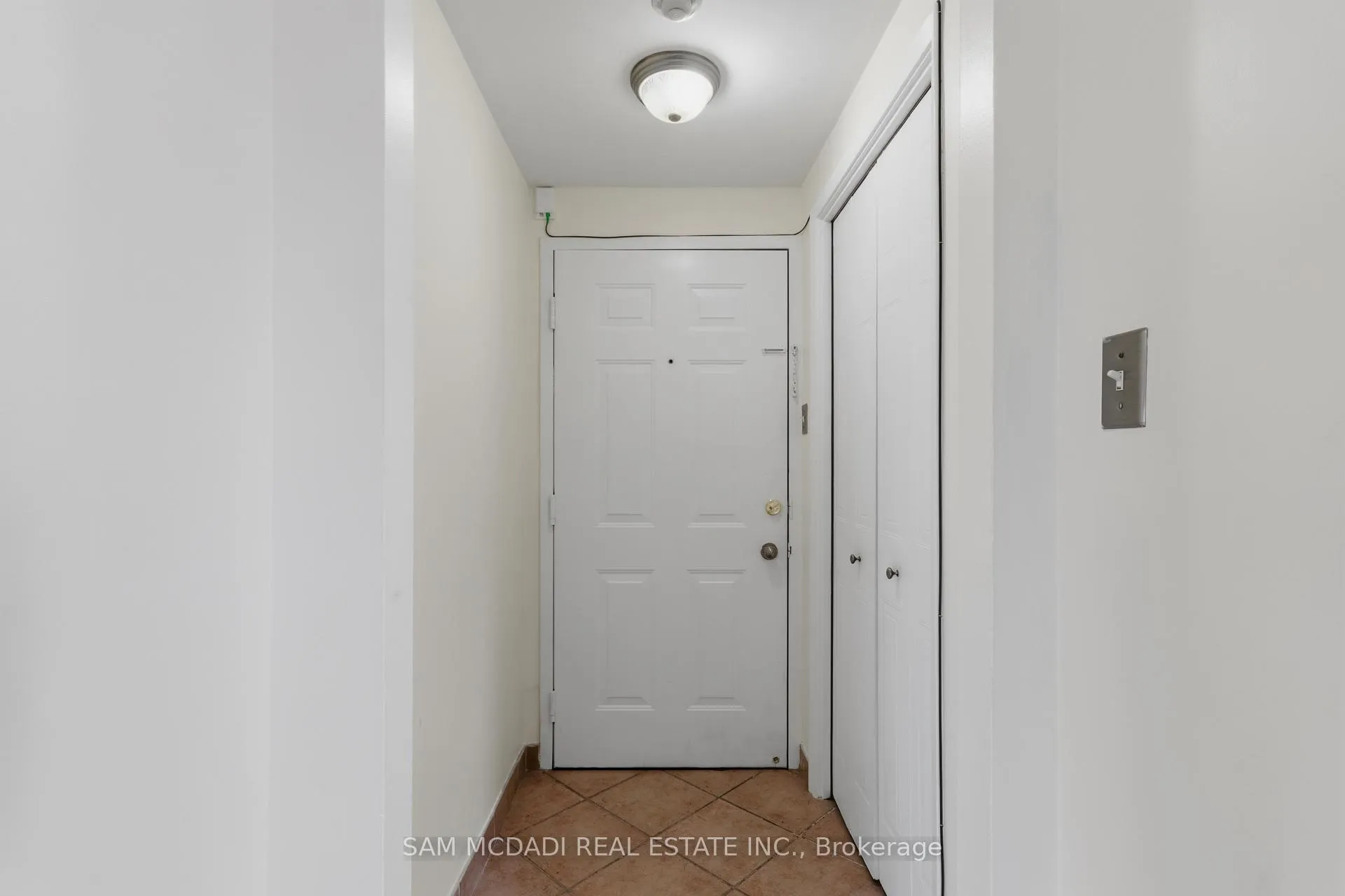 Photo 5 of Unit 201, 400 York Boulevard, Hamilton, Strathcona — HOMEH