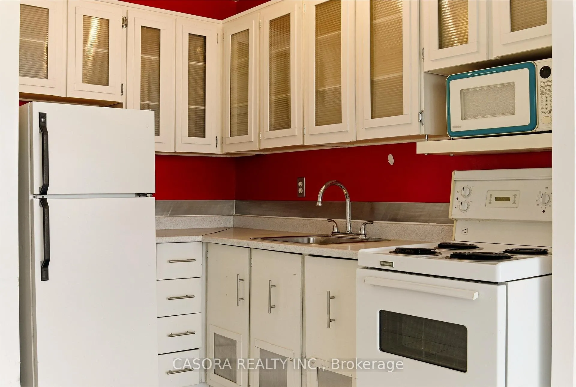 Photo 9 of Unit 2403, 150 Charlton Avenue E, Hamilton, Corktown — HOMEH