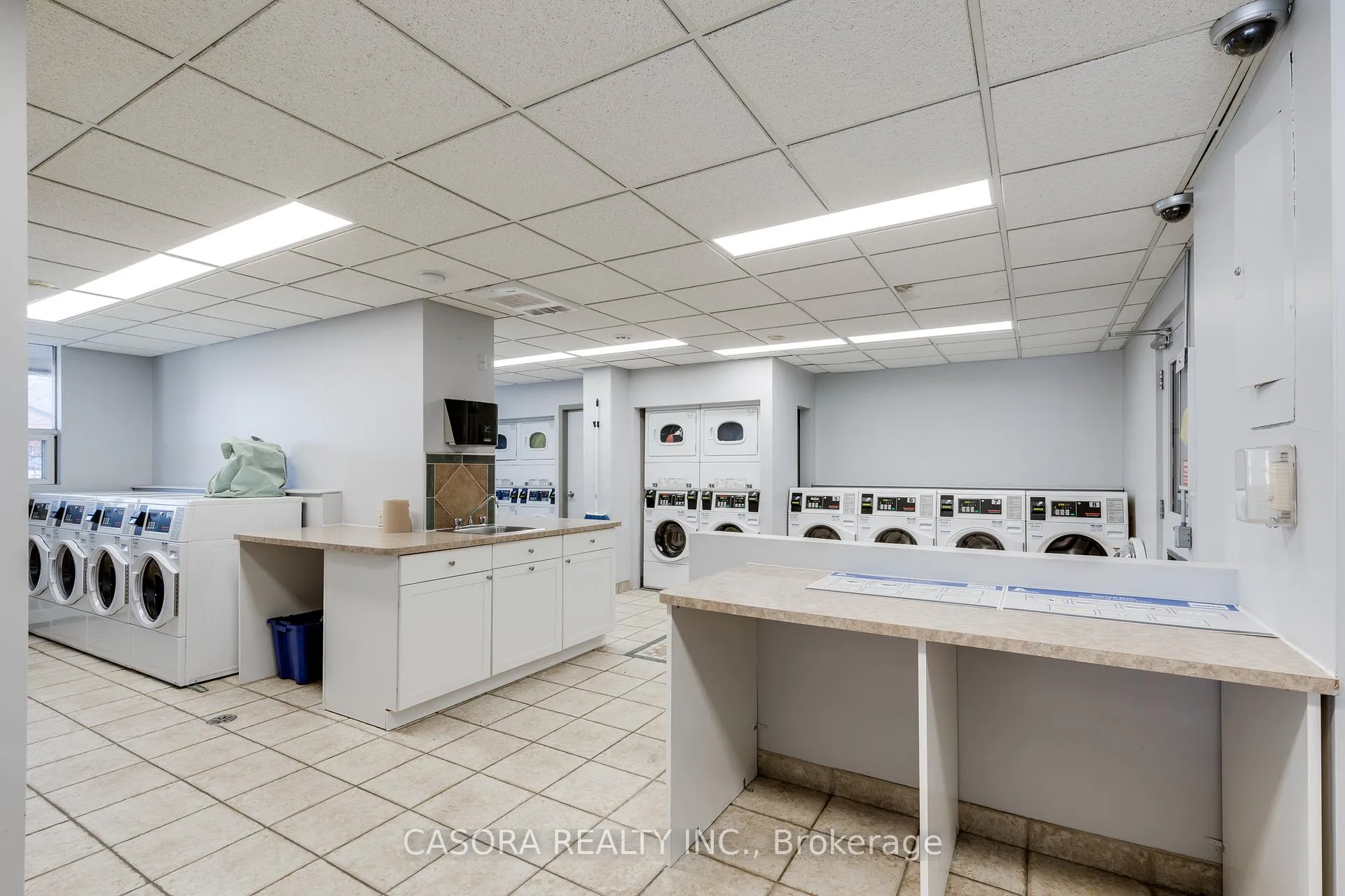 Photo 38 of Unit 2403, 150 Charlton Avenue E, Hamilton, Corktown — HOMEH