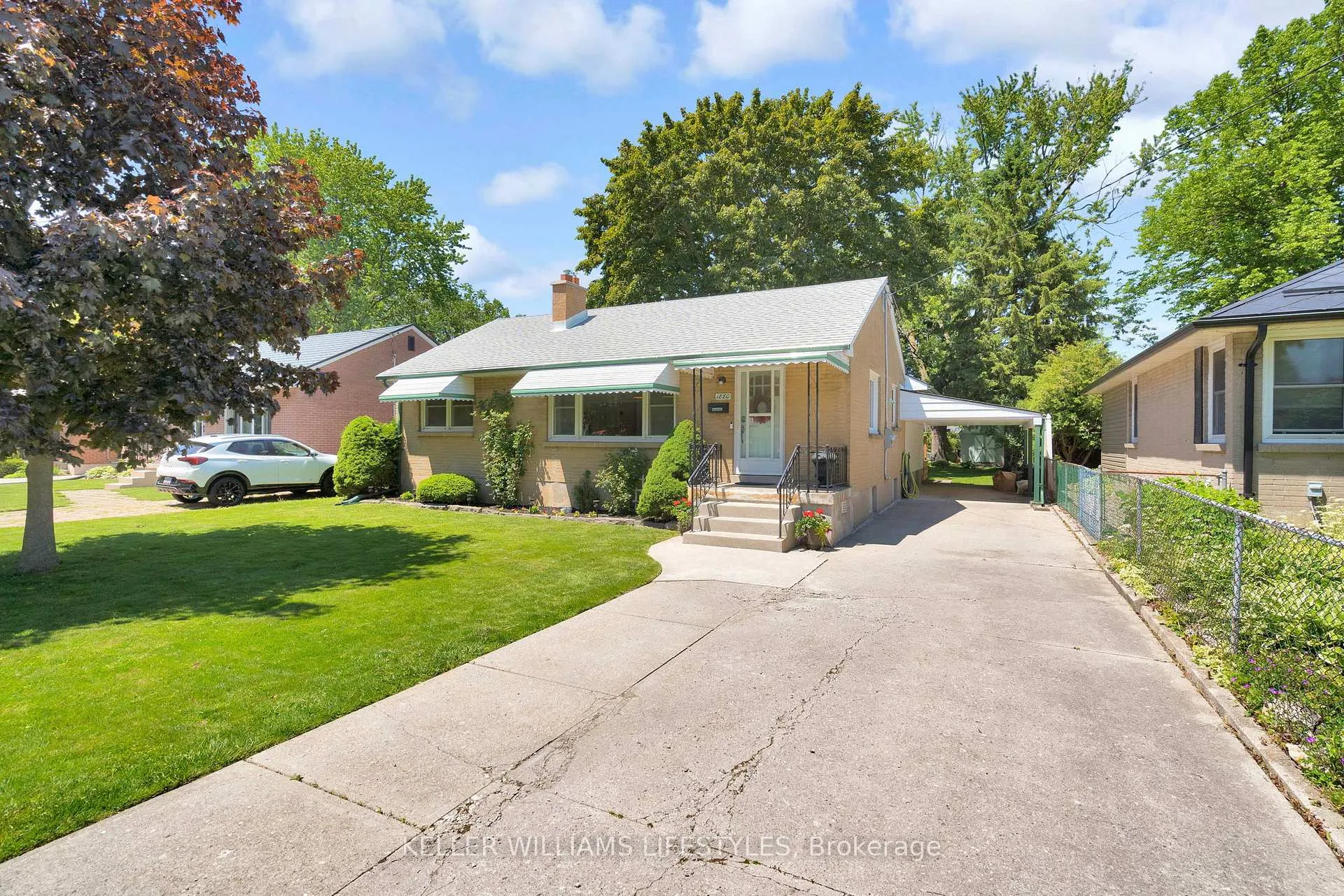 Photo 1 of 1880 Herbert Avenue, London, East H — HOMEH