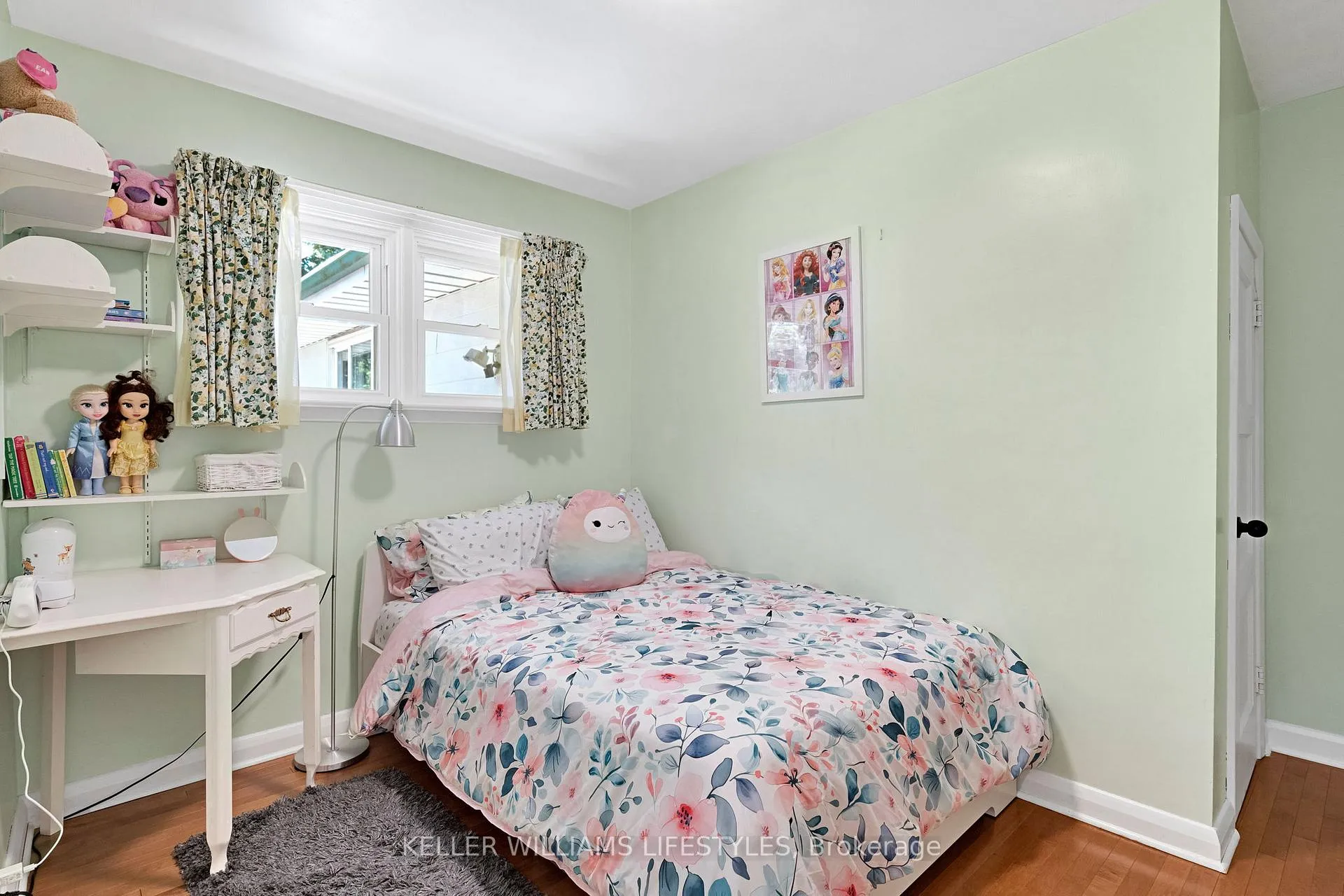 Photo 25 of 1880 Herbert Avenue, London, East H — HOMEH