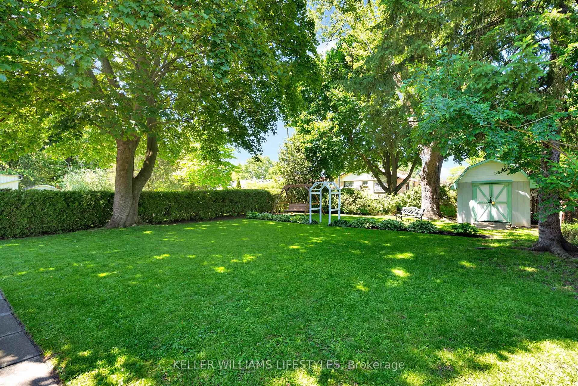 Photo 37 of 1880 Herbert Avenue, London, East H — HOMEH