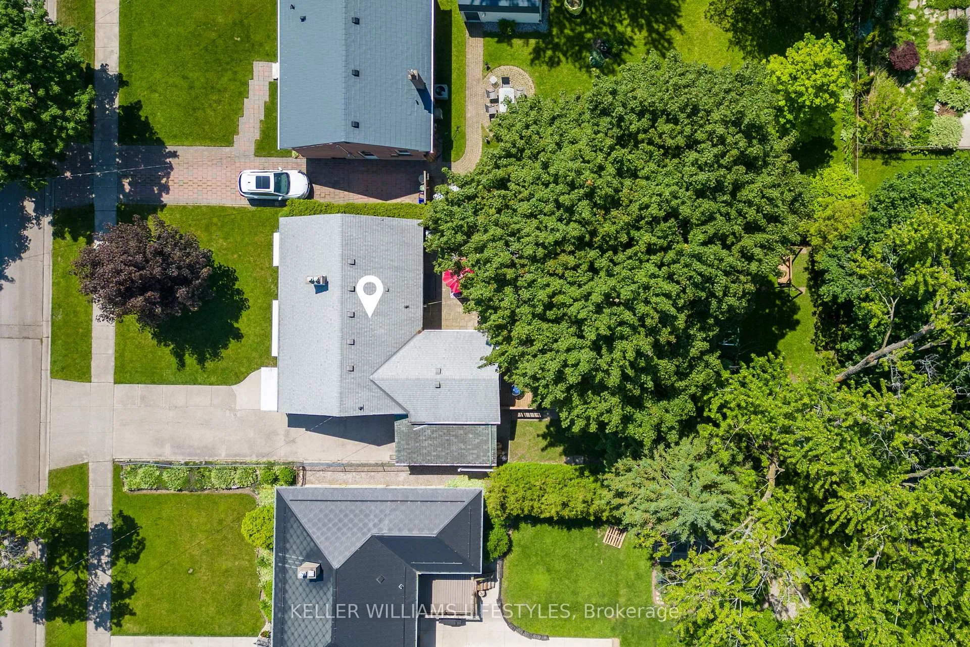 Photo 50 of 1880 Herbert Avenue, London, East H — HOMEH