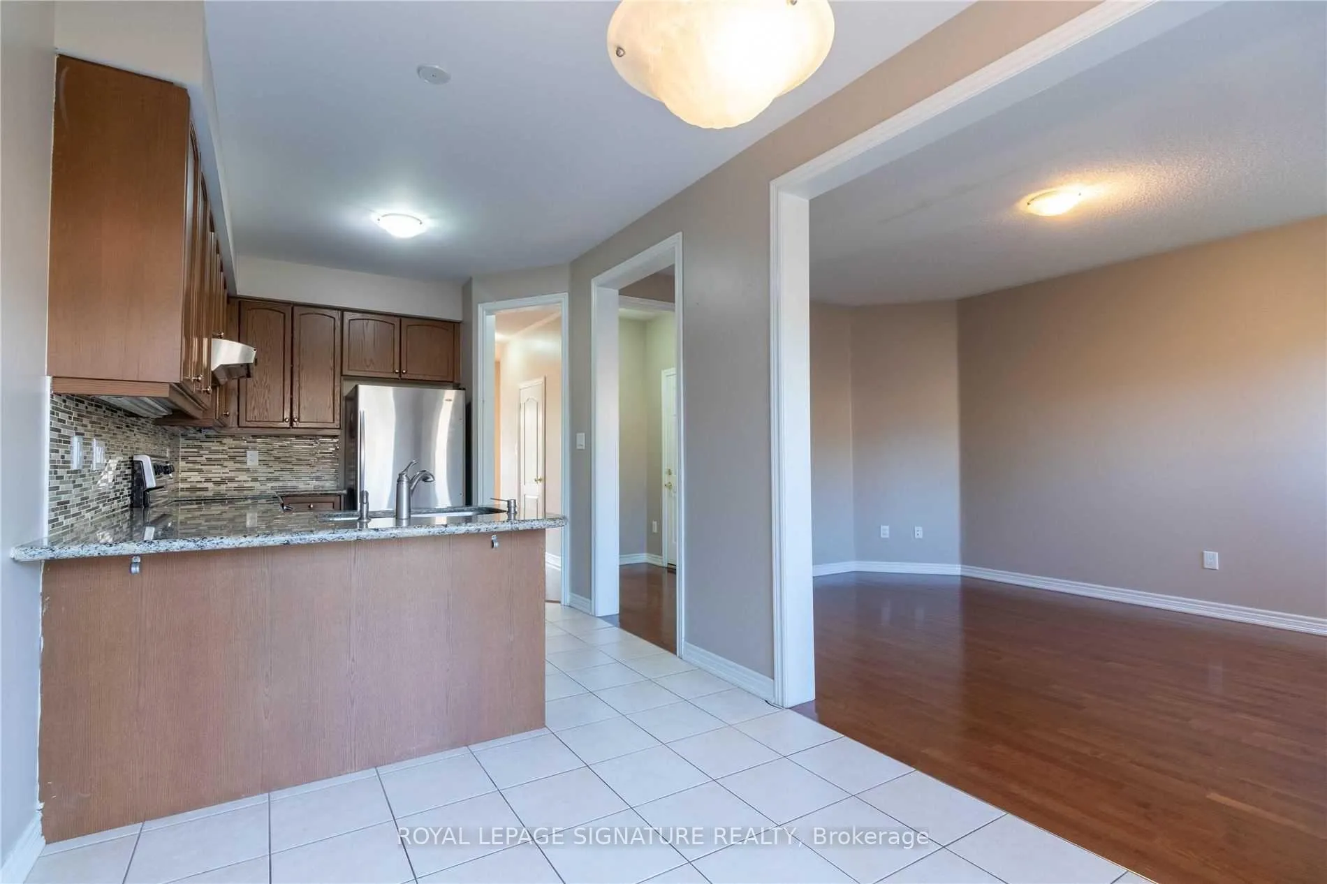 Photo 9 of 128 Holmes Crescent, Milton, Scott — HOMEH