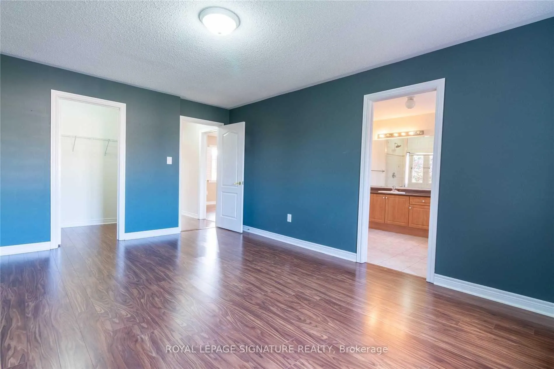 Photo 16 of 128 Holmes Crescent, Milton, Scott — HOMEH