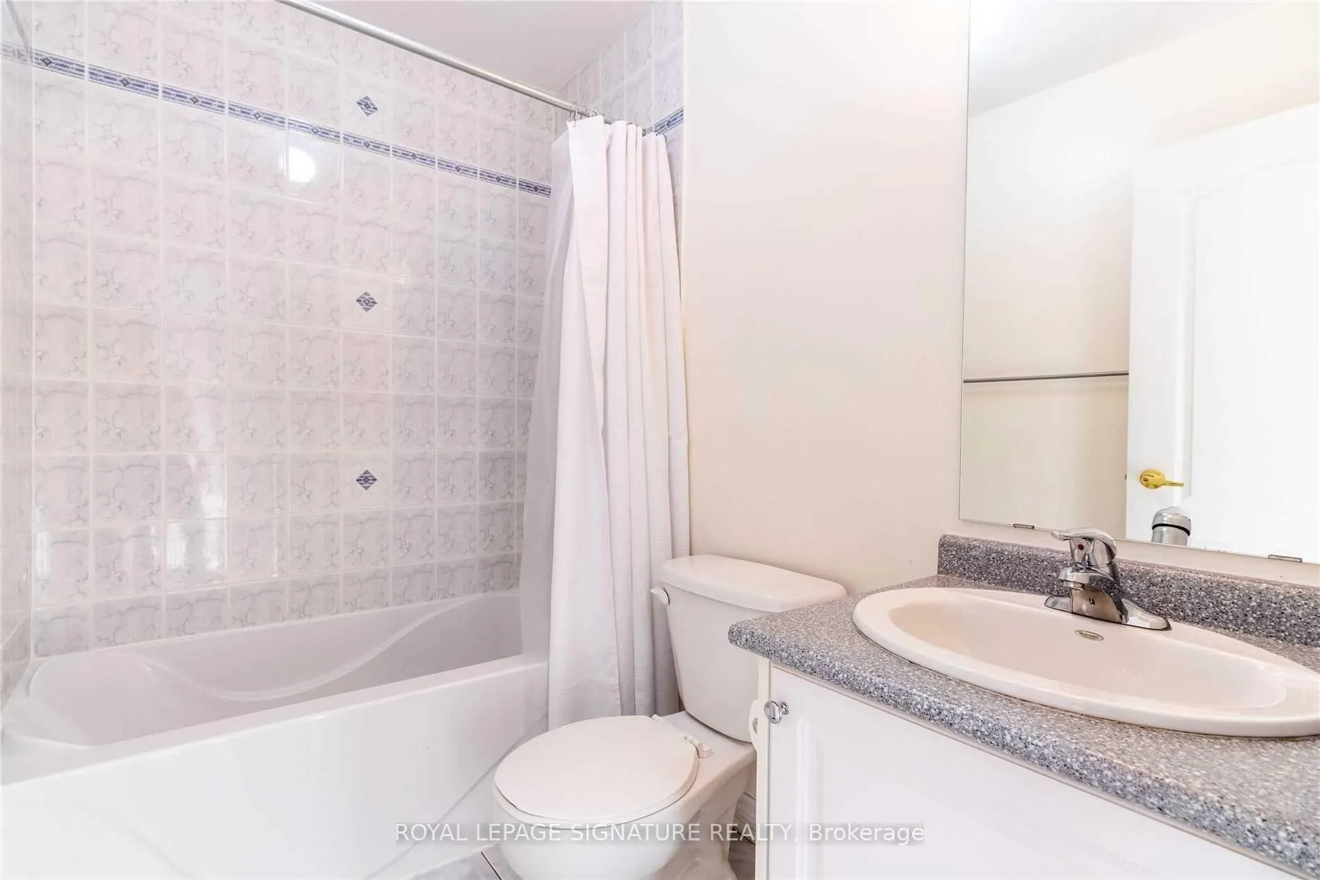 Photo 24 of 128 Holmes Crescent, Milton, Scott — HOMEH