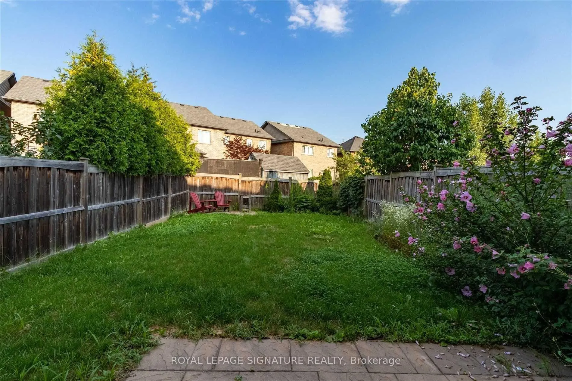 Photo 32 of 128 Holmes Crescent, Milton, Scott — HOMEH