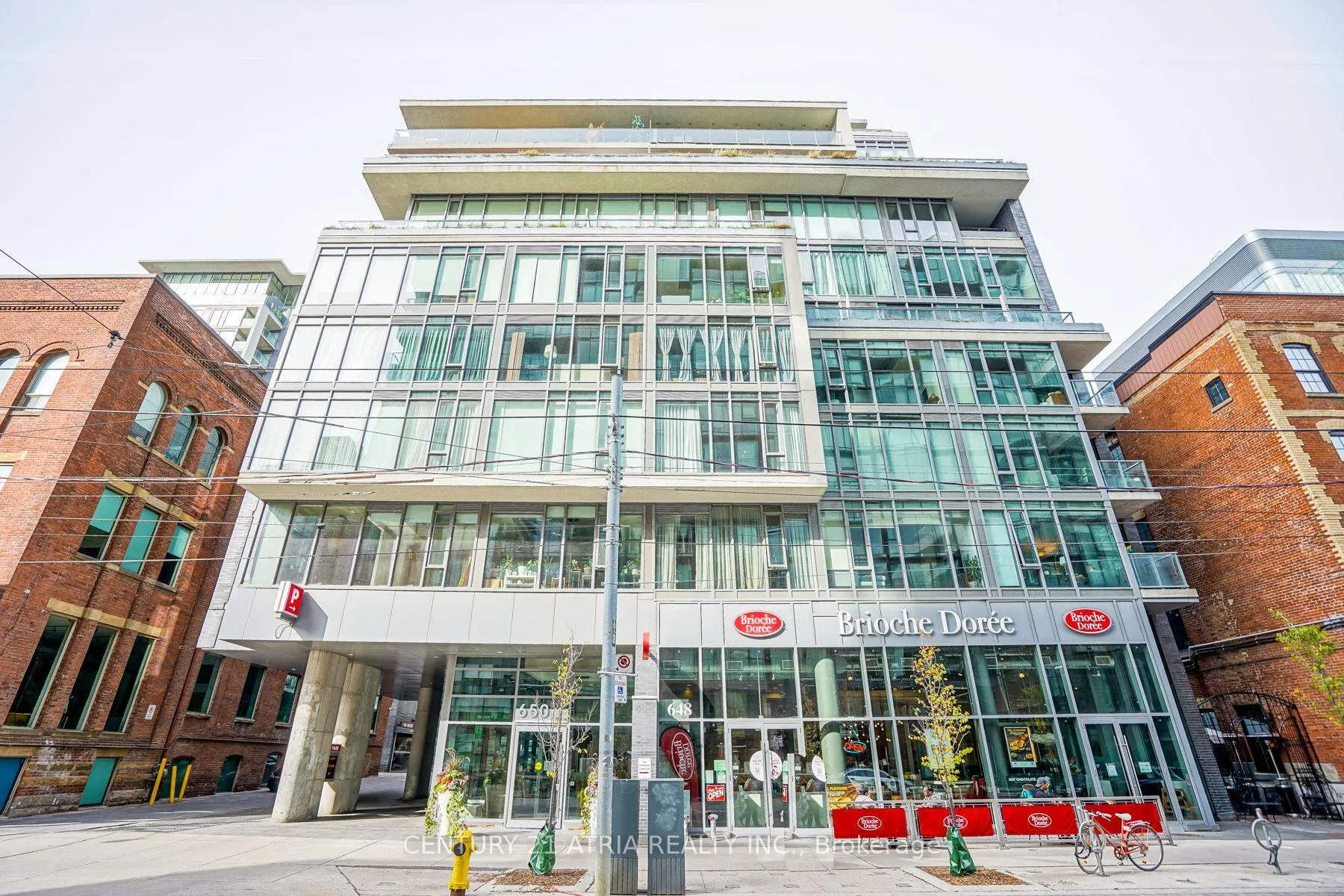 Front of Unit 311, 650 King Street W