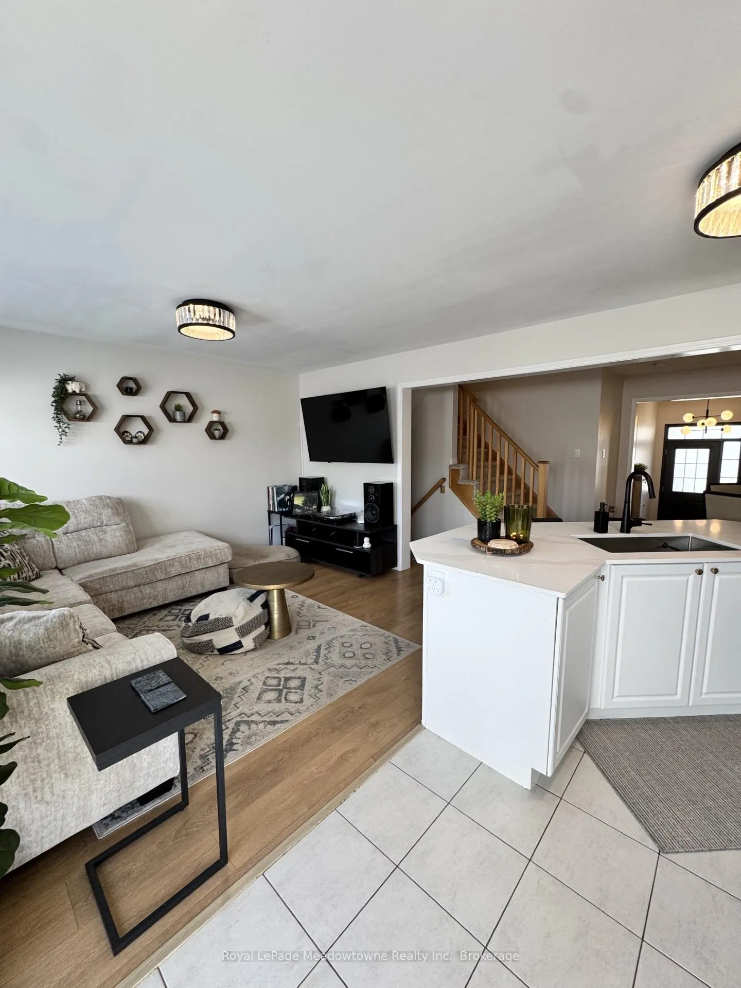 Photo 7 of 178 West Oak Trail, Kitchener, Rosenburg — HOMEH