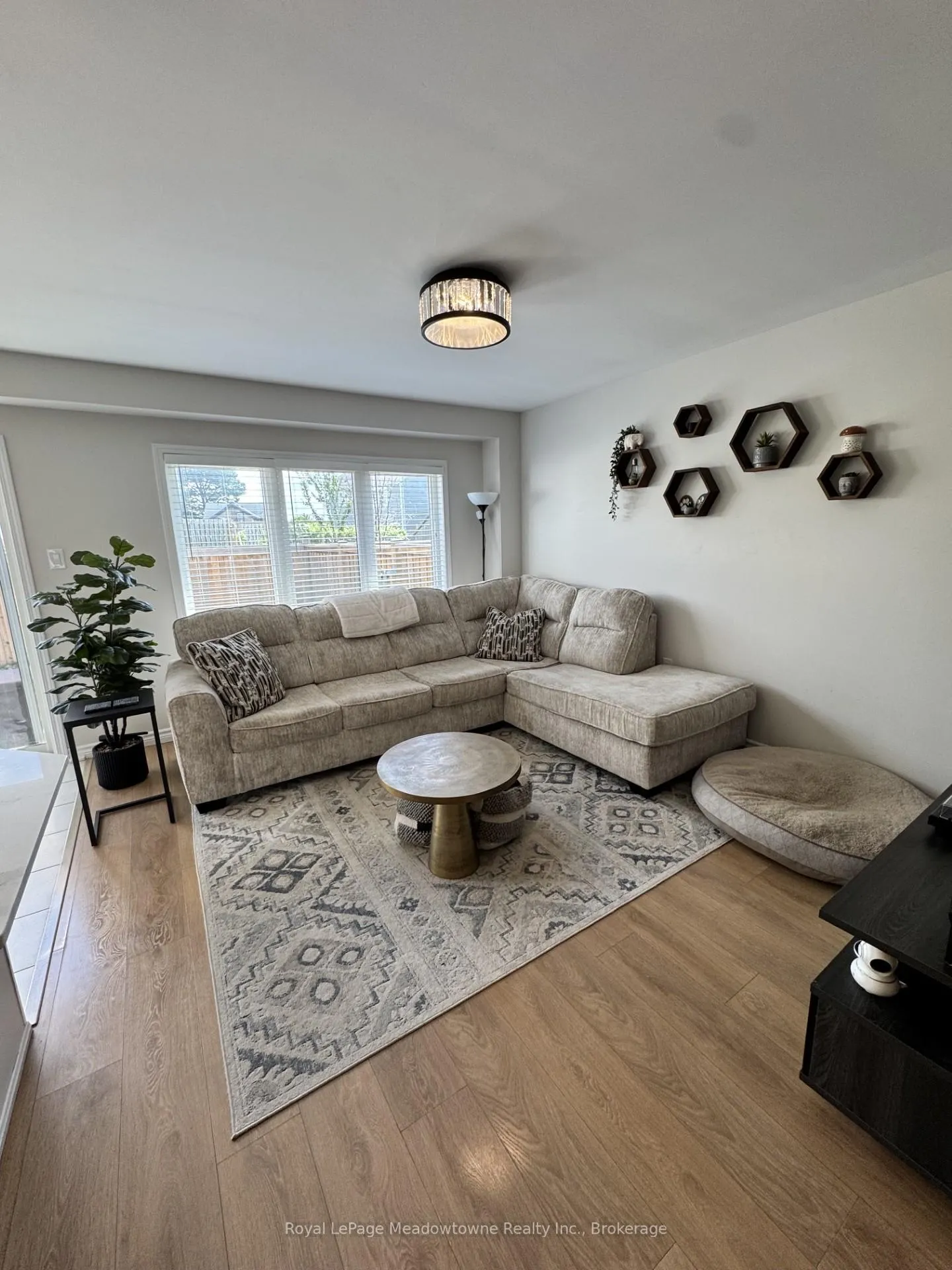 Photo 11 of 178 West Oak Trail, Kitchener, Rosenburg — HOMEH