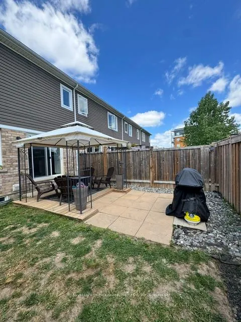 Photo 20 of 178 West Oak Trail, Kitchener, Rosenburg — HOMEH
