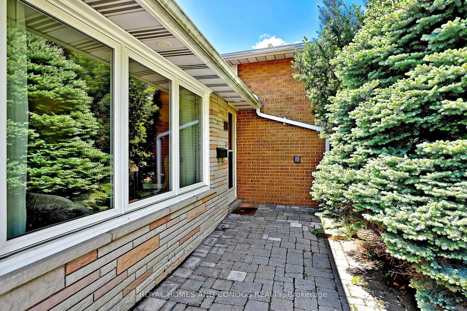 Photo 6 of 6 Raylawn Crescent, Halton Hills, Georgetown — HOMEH