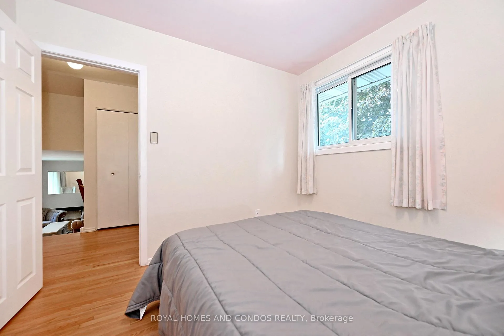 Photo 35 of 6 Raylawn Crescent, Halton Hills, Georgetown — HOMEH