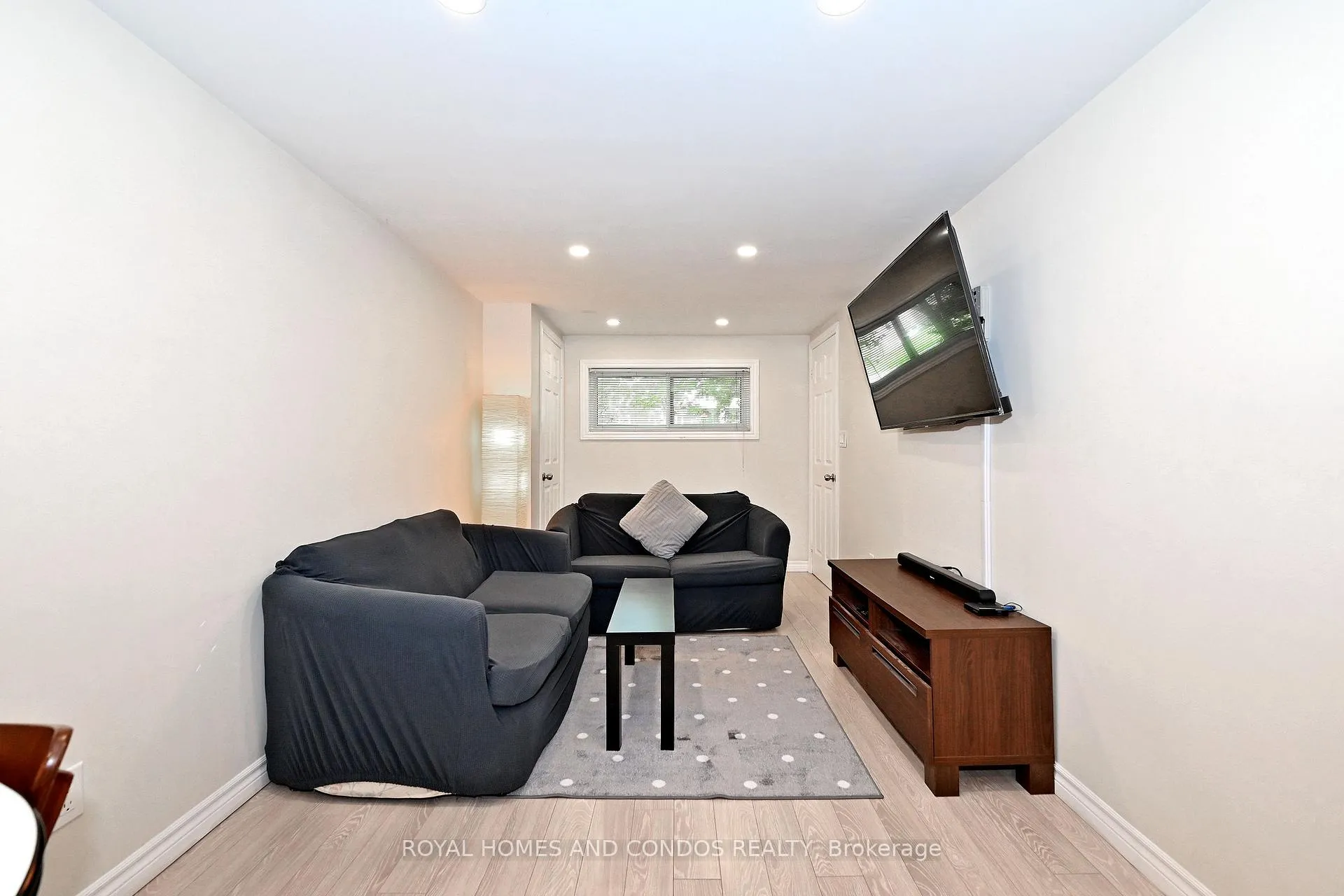 Photo 42 of 6 Raylawn Crescent, Halton Hills, Georgetown — HOMEH