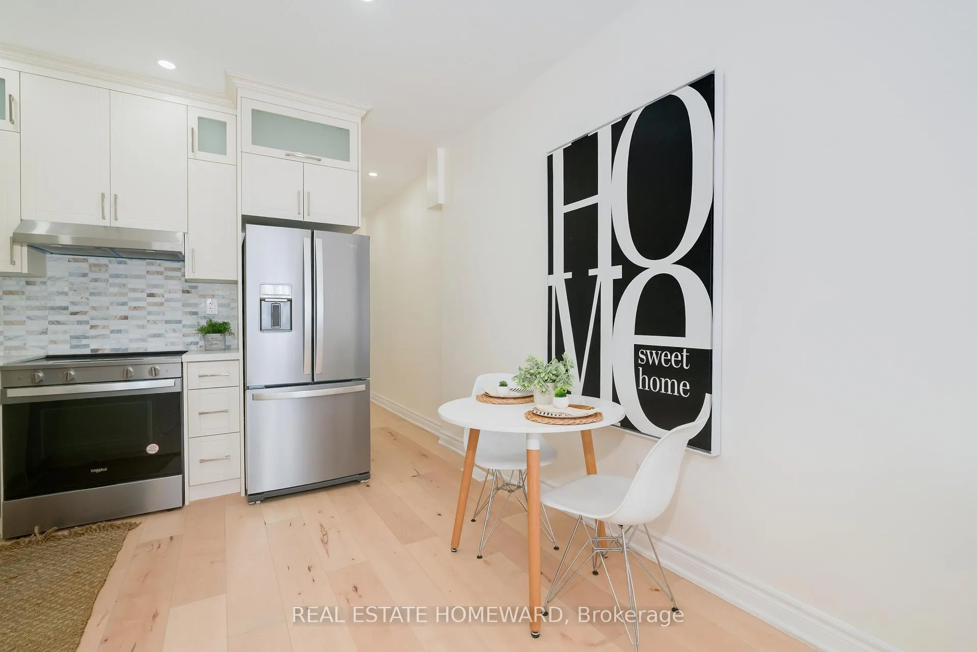 Photo 5 of 173 Coxwell Avenue, Toronto, Woodbine Corridor — HOMEH