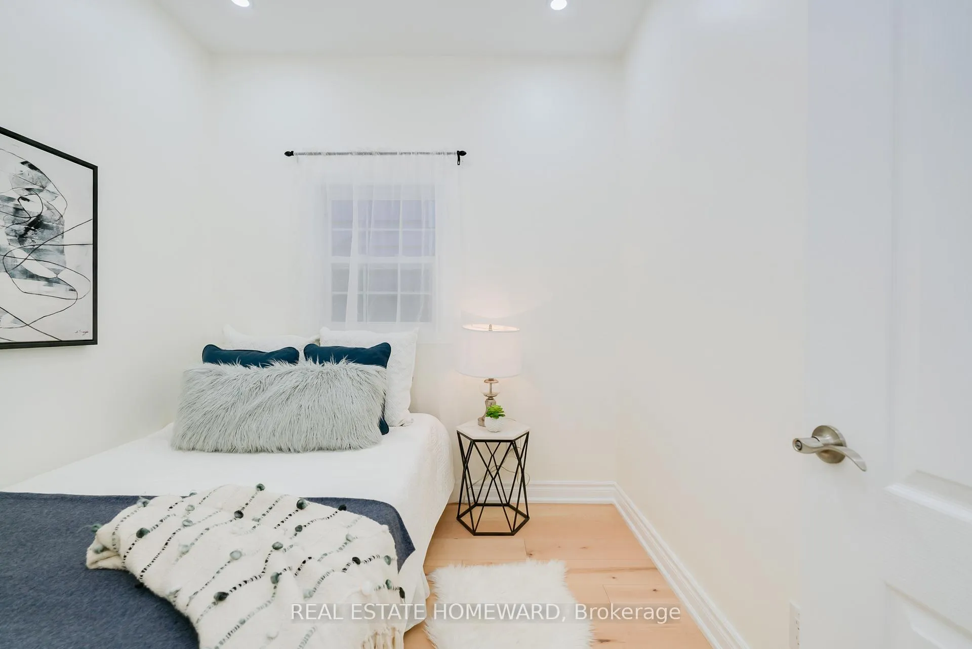 Photo 13 of 173 Coxwell Avenue, Toronto, Woodbine Corridor — HOMEH