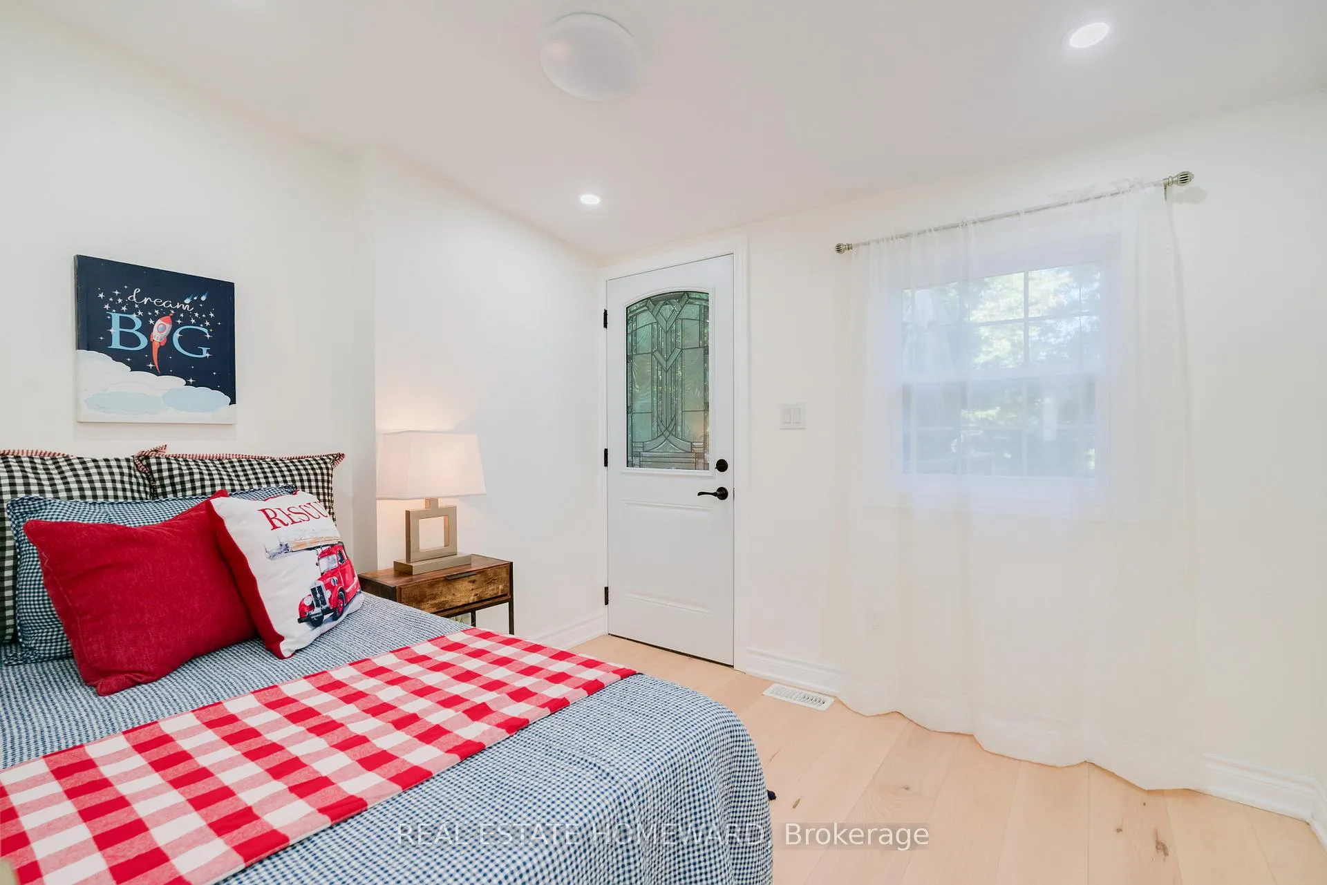 Photo 14 of 173 Coxwell Avenue, Toronto, Woodbine Corridor — HOMEH