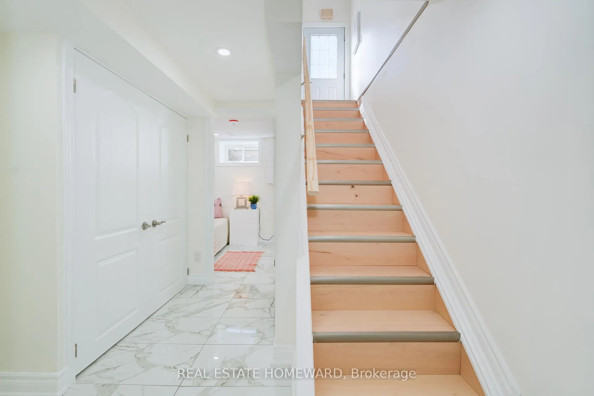 Photo 20 of 173 Coxwell Avenue, Toronto, Woodbine Corridor — HOMEH
