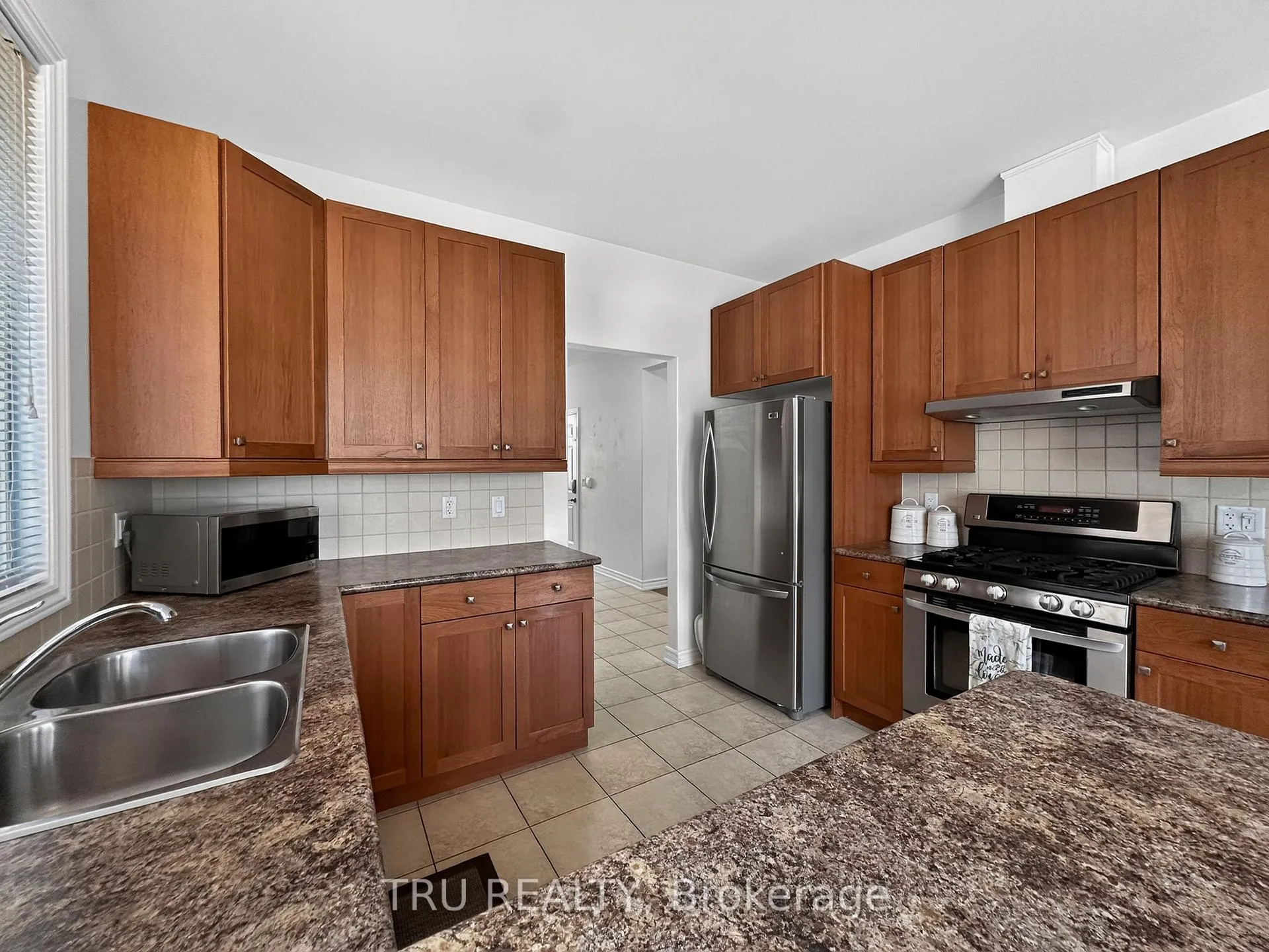 Photo 15 of 200 Celtic Ridge Crescent, Ottawa, Kanata - Morgan's Grant/South March — HOMEH