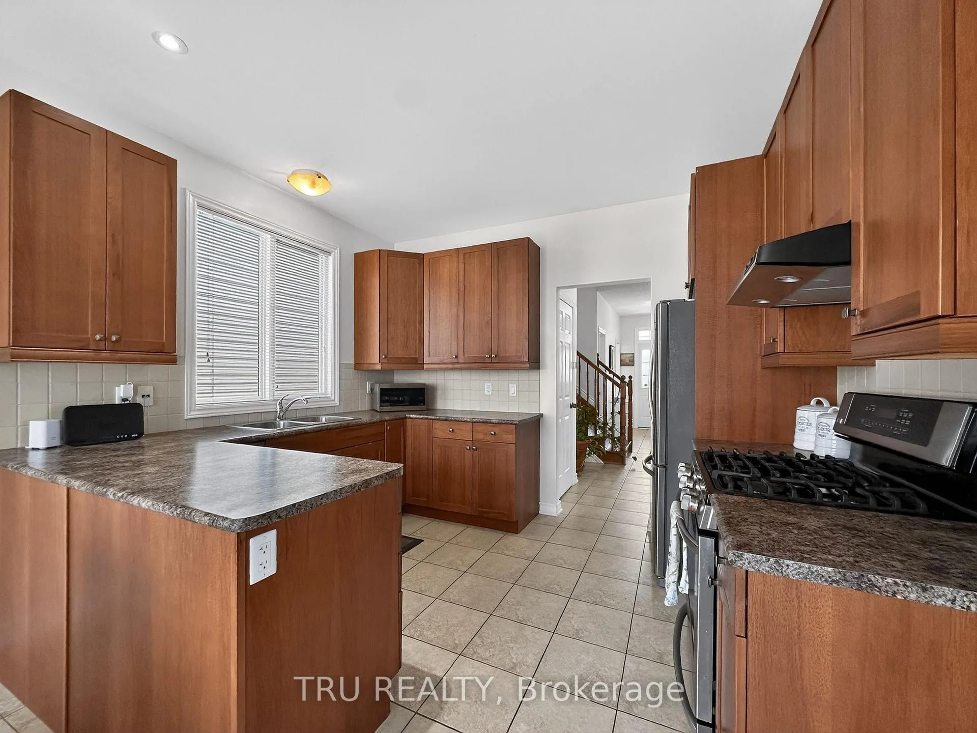 Photo 17 of 200 Celtic Ridge Crescent, Ottawa, Kanata - Morgan's Grant/South March — HOMEH