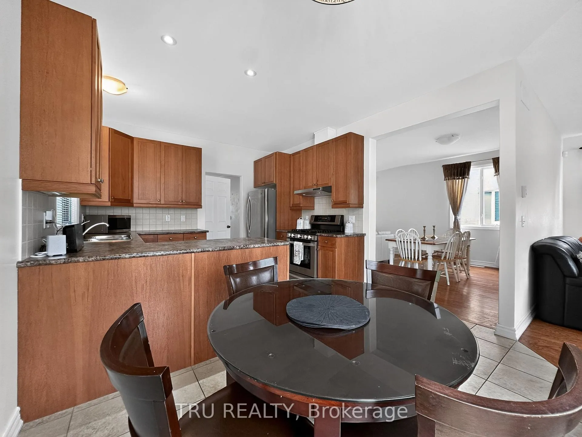 Photo 20 of 200 Celtic Ridge Crescent, Ottawa, Kanata - Morgan's Grant/South March — HOMEH