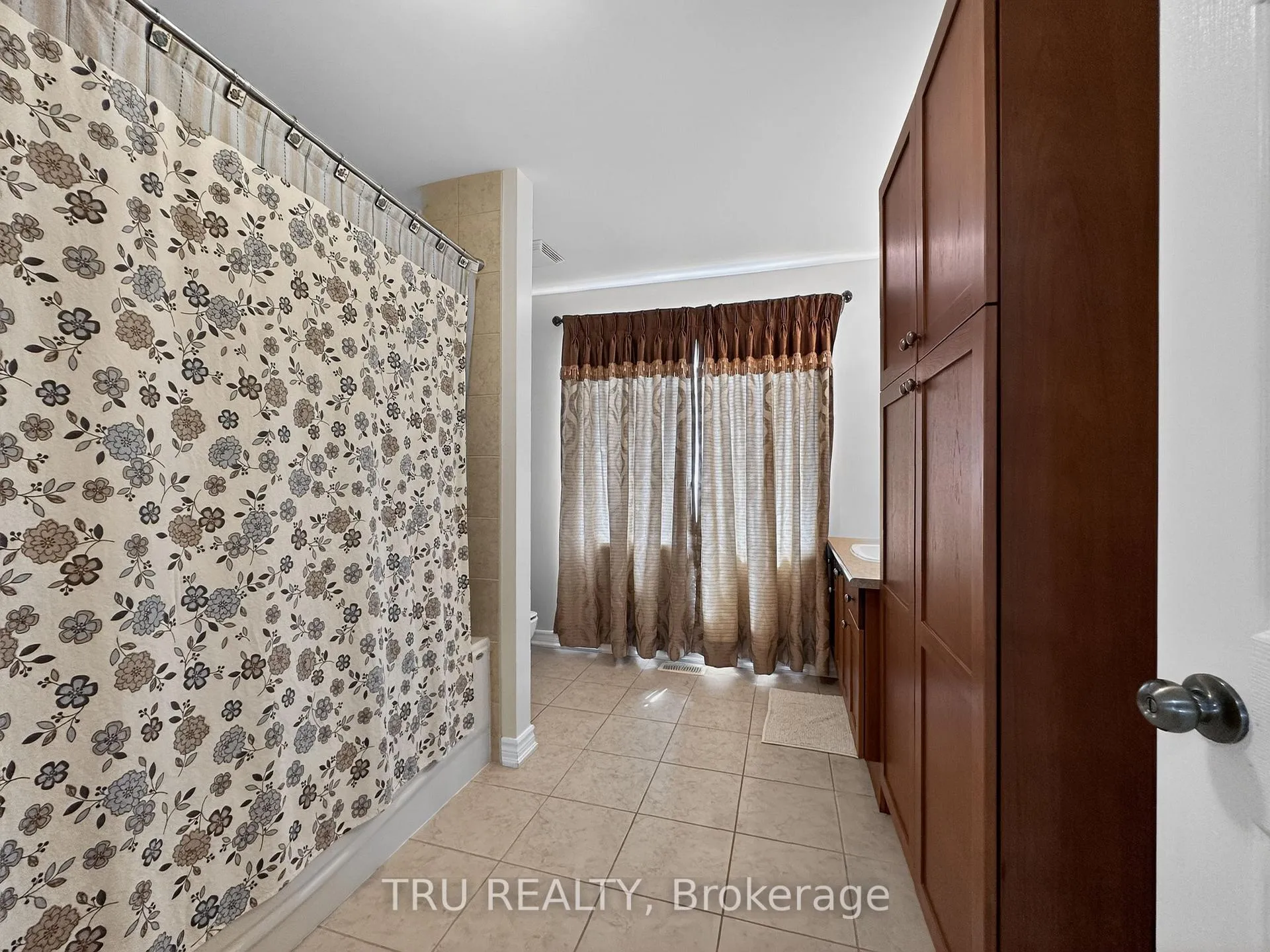 Photo 35 of 200 Celtic Ridge Crescent, Ottawa, Kanata - Morgan's Grant/South March — HOMEH