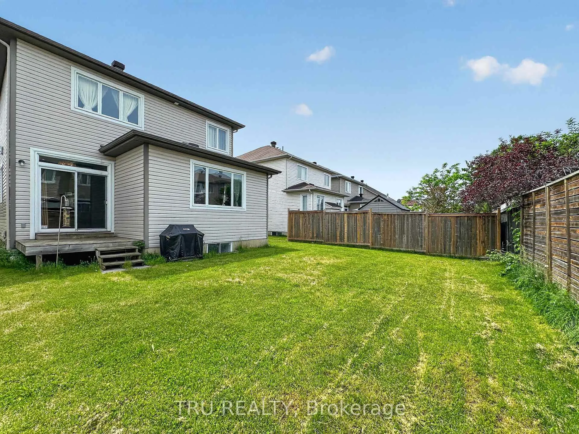 Photo 5 of 200 Celtic Ridge Crescent, Ottawa, Kanata - Morgan's Grant/South March — HOMEH