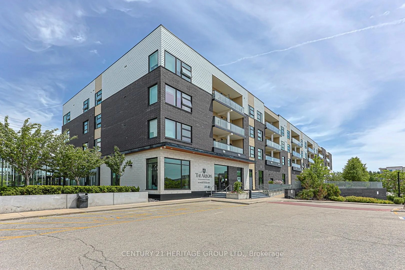 Photo 1 of Unit 208, 555 William Graham Drive, Aurora, Rural Aurora — HOMEH