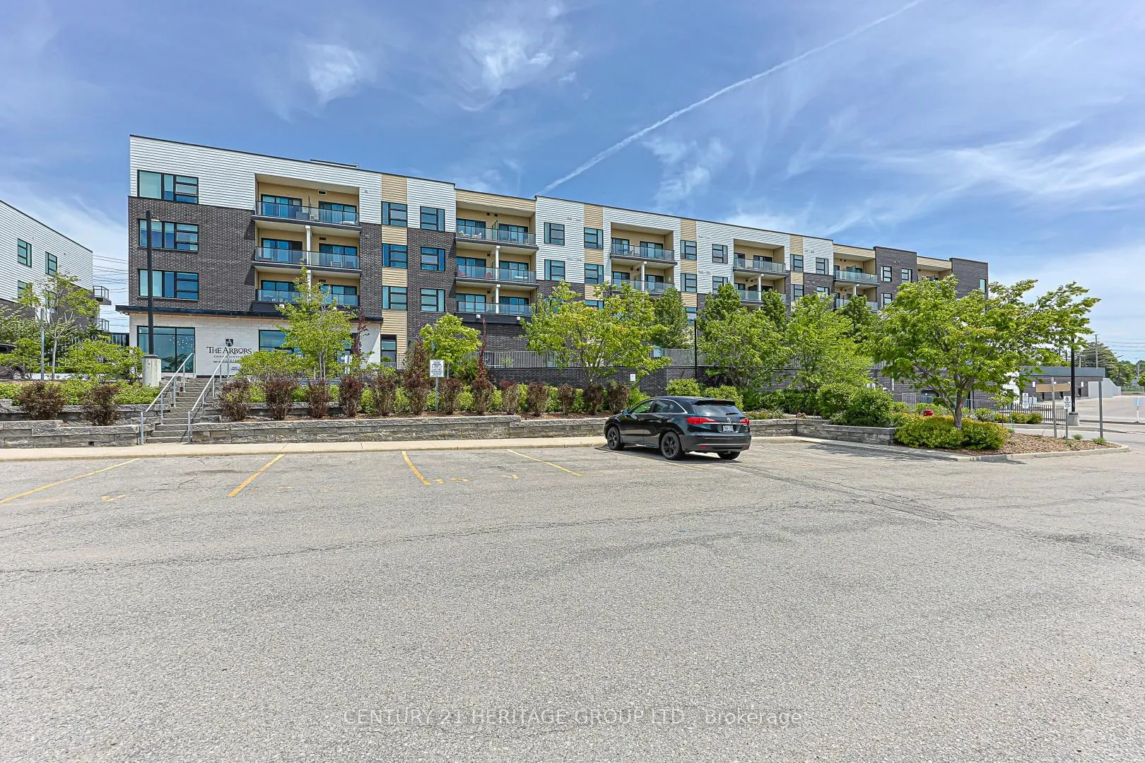 Photo 2 of Unit 208, 555 William Graham Drive, Aurora, Rural Aurora — HOMEH