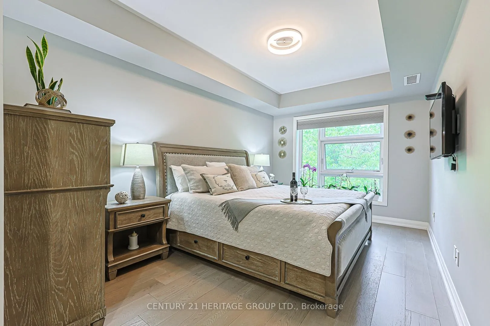 Photo 16 of Unit 208, 555 William Graham Drive, Aurora, Rural Aurora — HOMEH