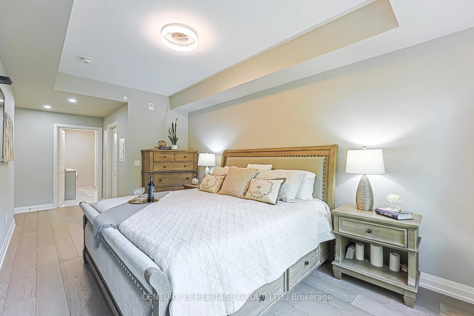 Photo 17 of Unit 208, 555 William Graham Drive, Aurora, Rural Aurora — HOMEH