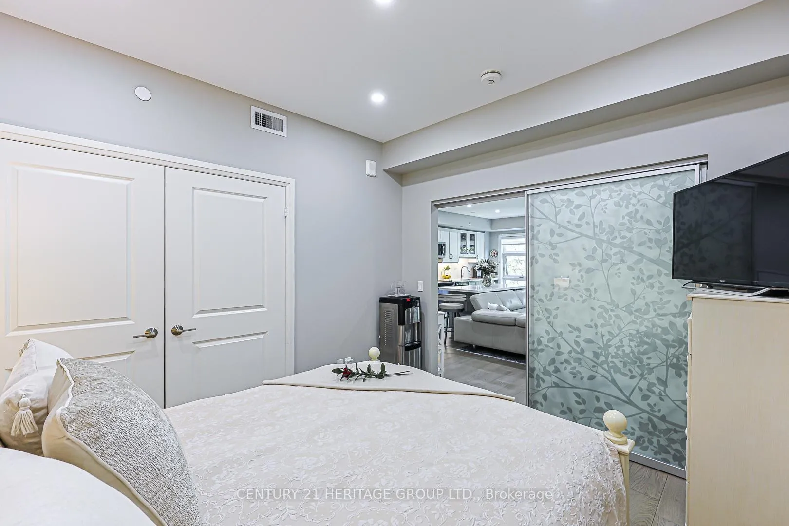 Photo 22 of Unit 208, 555 William Graham Drive, Aurora, Rural Aurora — HOMEH