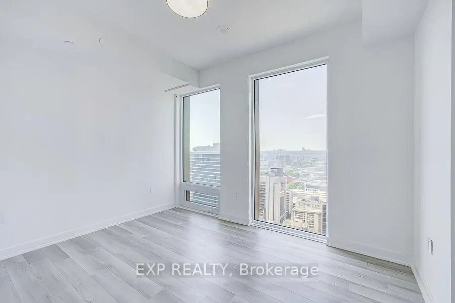 Photo 14 of Unit 3503, 238 Simcoe Street, Toronto, Kensington-Chinatown — HOMEH
