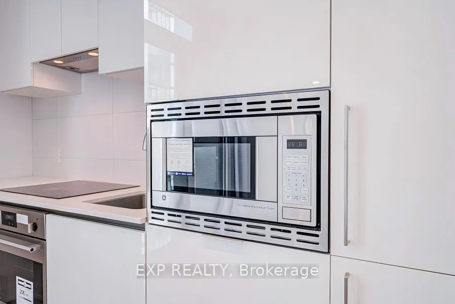 Photo 16 of Unit 3503, 238 Simcoe Street, Toronto, Kensington-Chinatown — HOMEH
