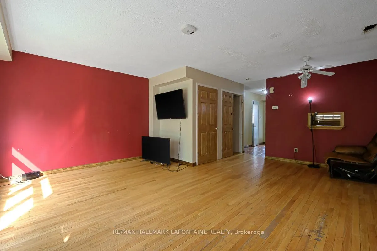 Photo 5 of Unit 39, 3145 Olympic Way, Ottawa, Blossom Park/Leitrim — HOMEH