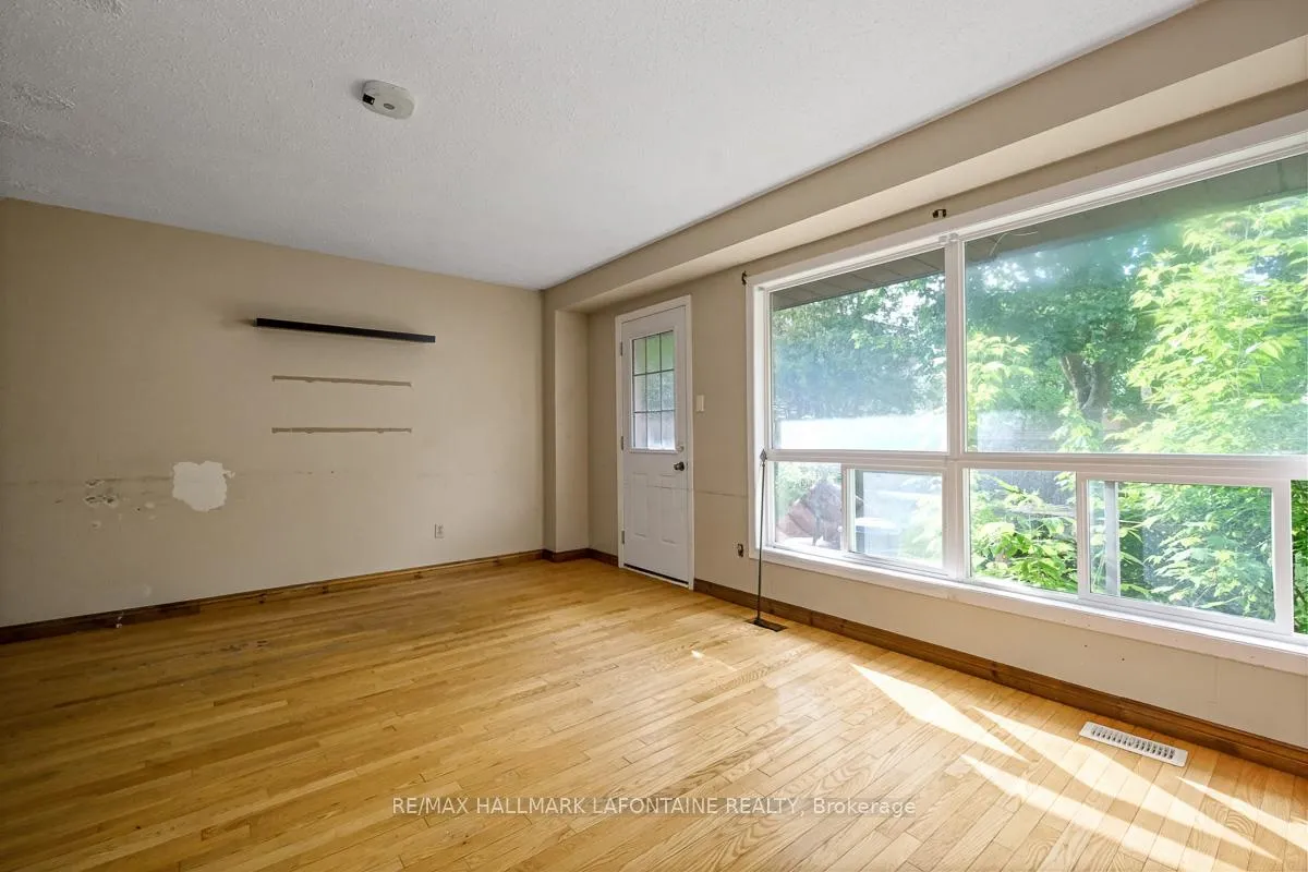 Photo 6 of Unit 39, 3145 Olympic Way, Ottawa, Blossom Park/Leitrim — HOMEH