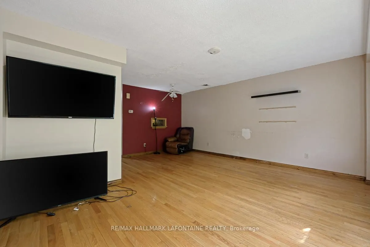 Photo 7 of Unit 39, 3145 Olympic Way, Ottawa, Blossom Park/Leitrim — HOMEH