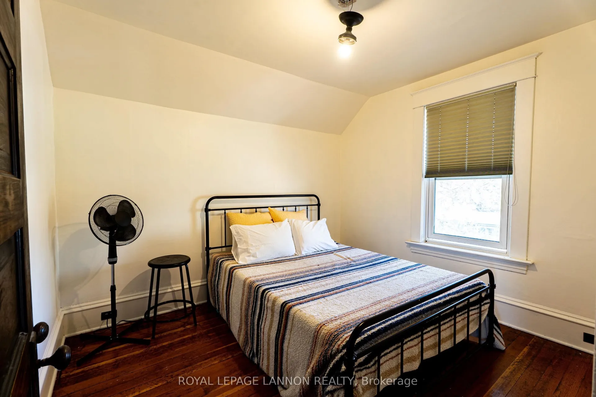 Photo 15 of 291 McIntyre Street, Thunder Bay, Court / Cumberland — HOMEH