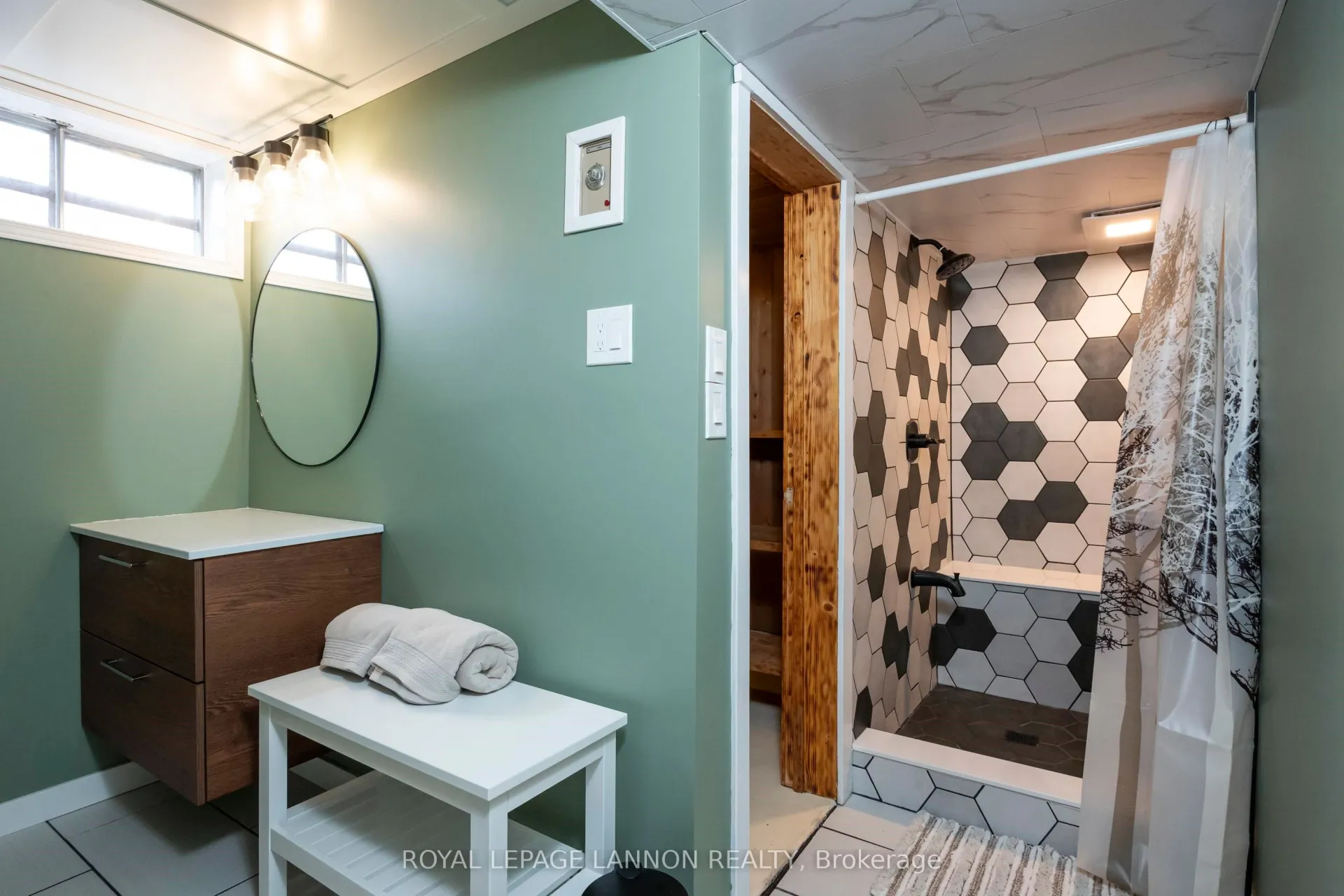Photo 37 of 619 Cherrydale Place, Thunder Bay, Edgewater Park — HOMEH