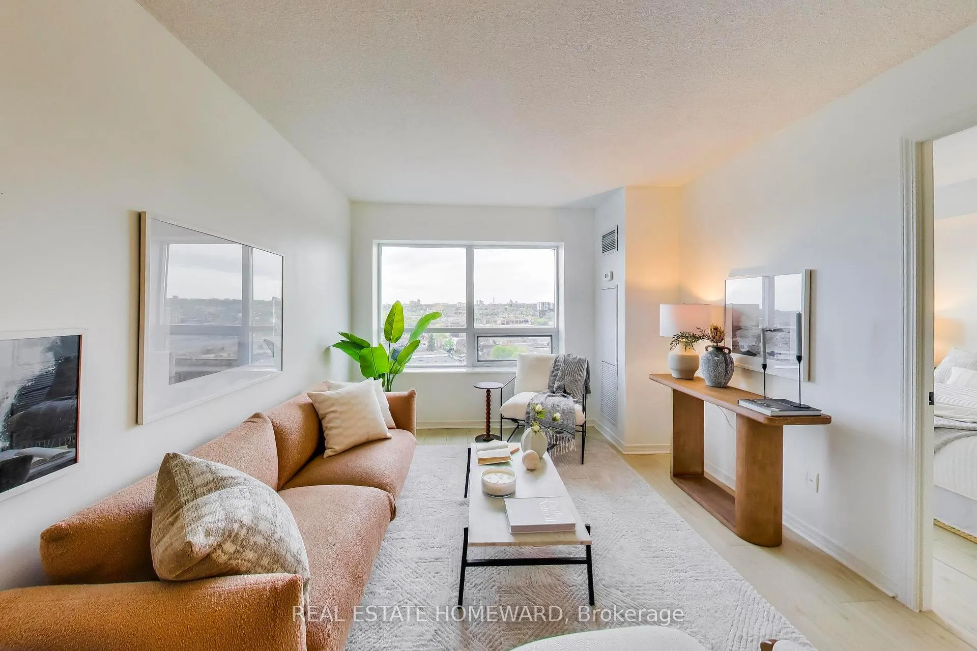 Photo 4 of Unit 1315, 60 Heintzman Street, Toronto, Junction Area — HOMEH
