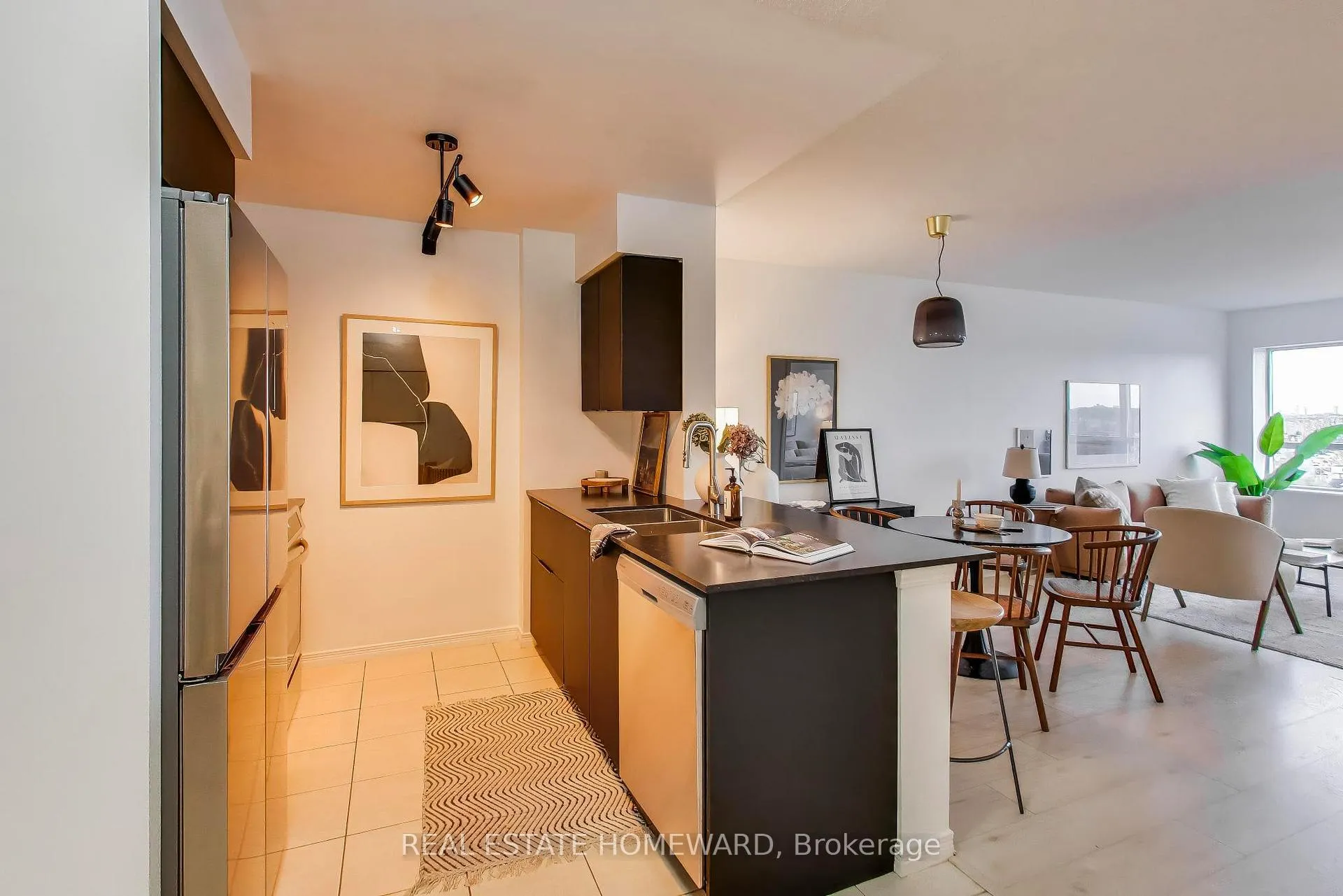 Photo 8 of Unit 1315, 60 Heintzman Street, Toronto, Junction Area — HOMEH