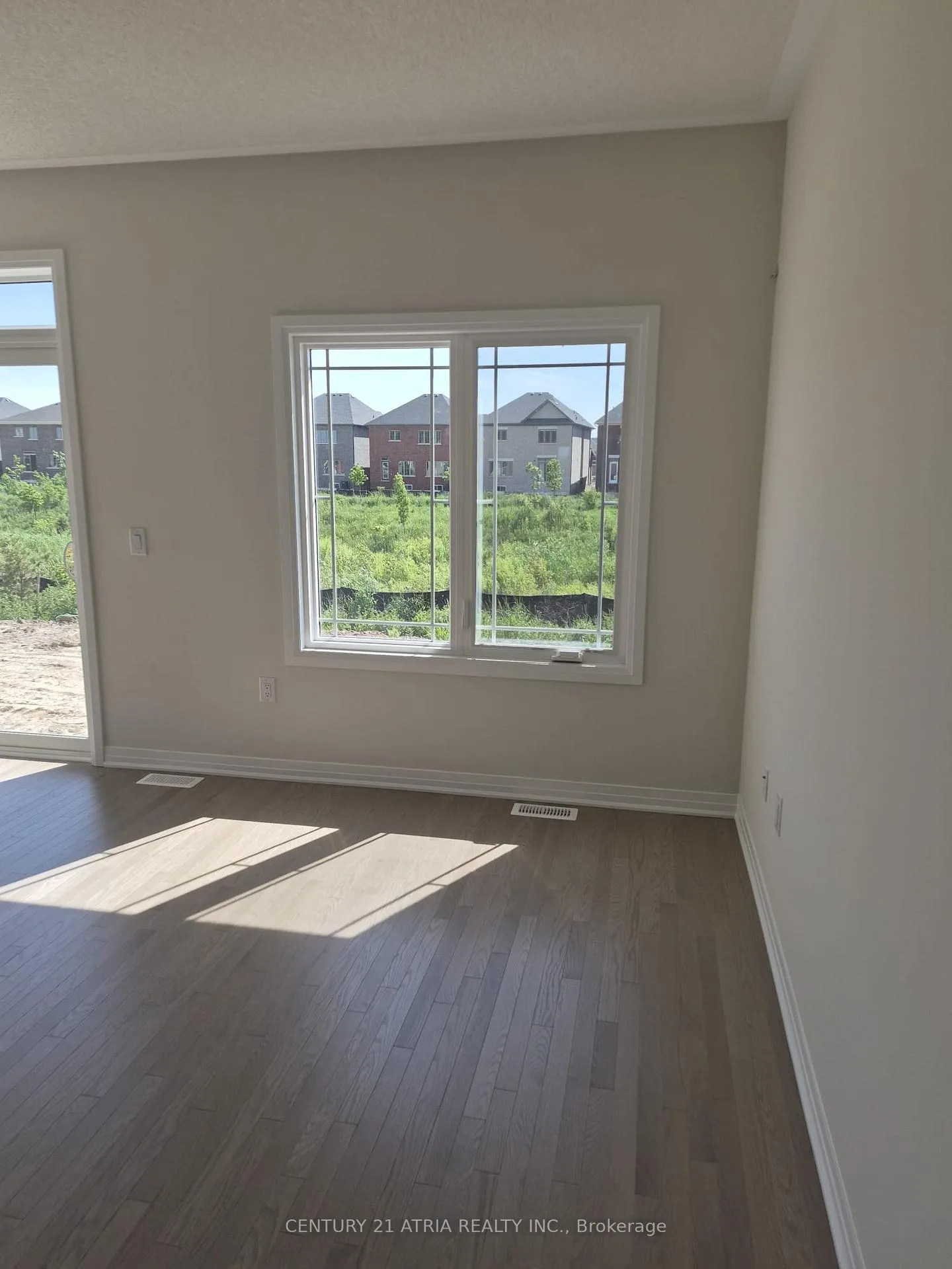 Photo 8 of 1126 Trudeau Drive, Milton, Bowes — HOMEH