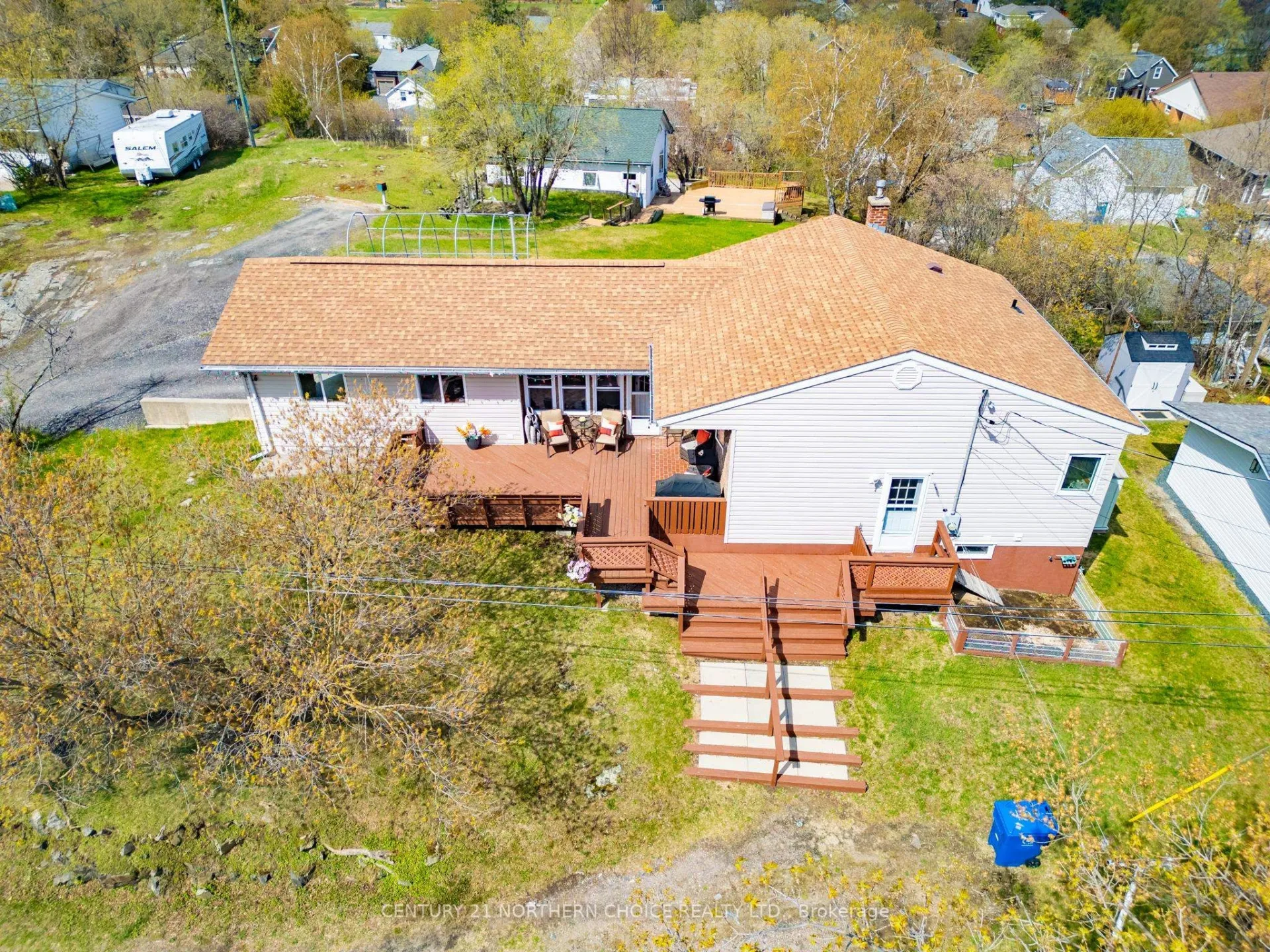 Photo 1 of 404 Superior Street, Kenora, Keewatin — HOMEH