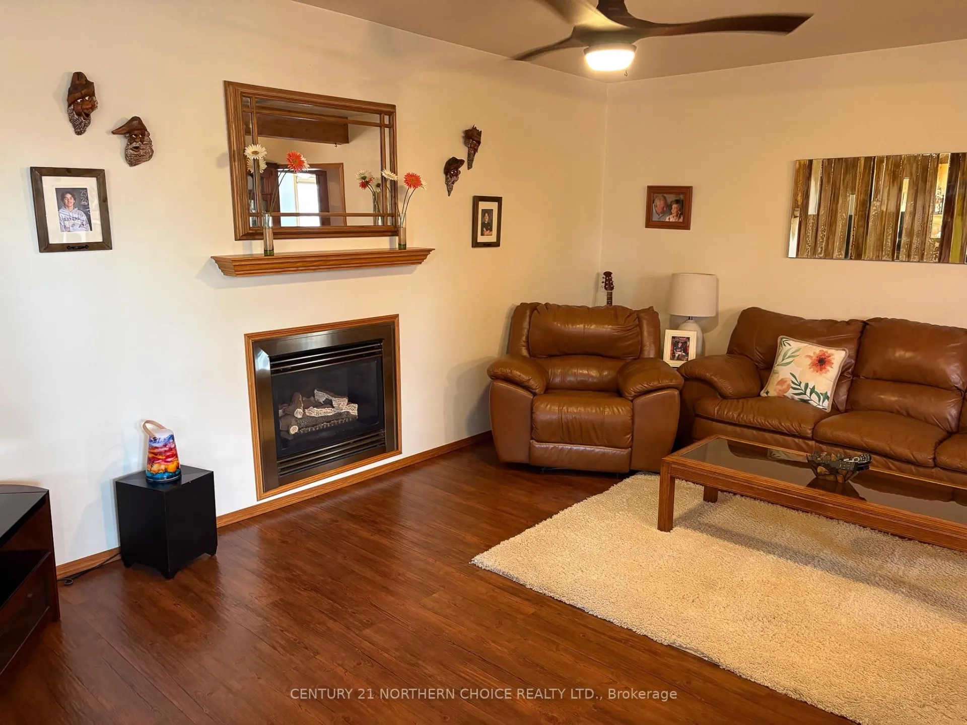 Photo 3 of 404 Superior Street, Kenora, Keewatin — HOMEH