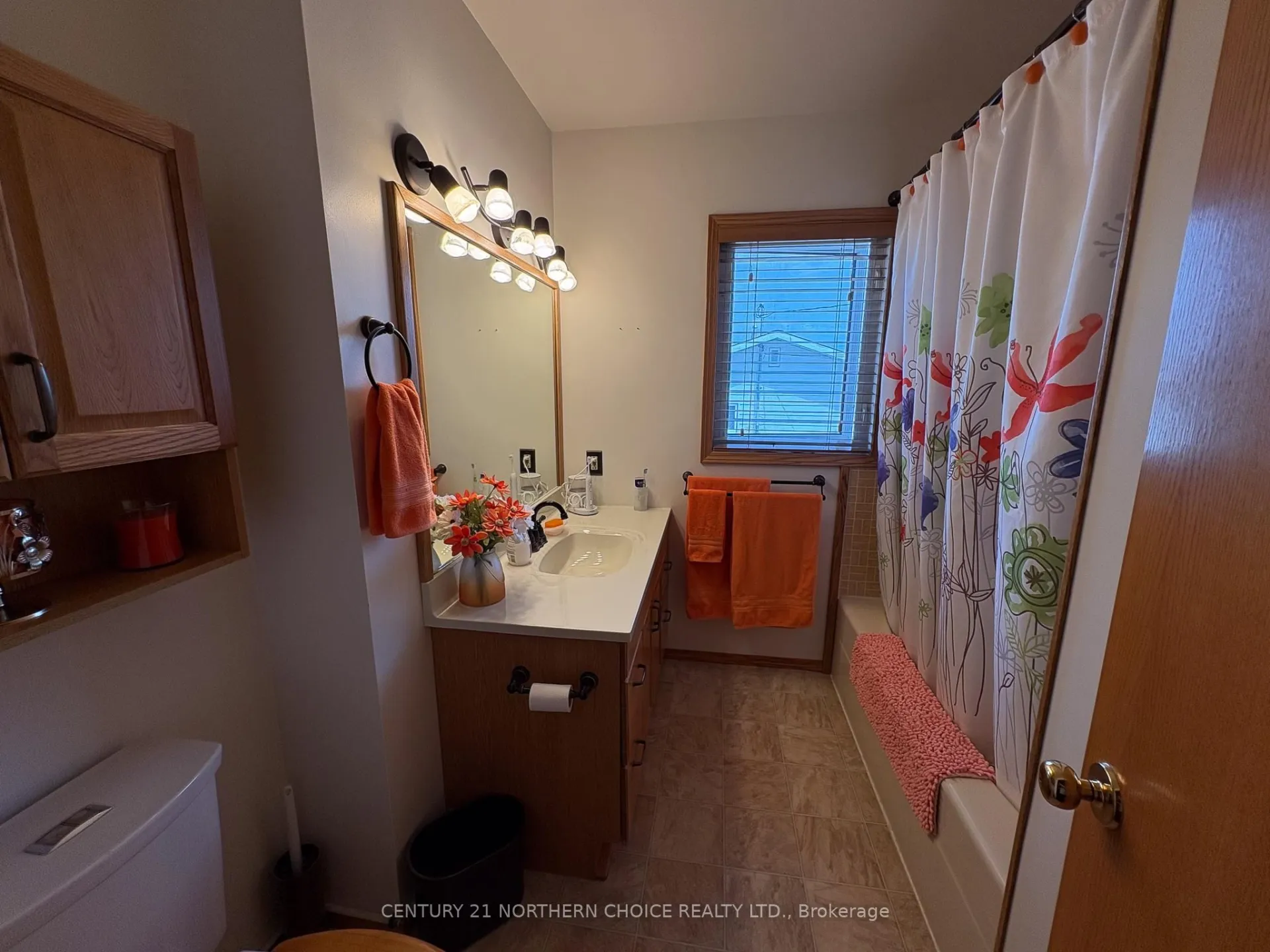 Photo 12 of 404 Superior Street, Kenora, Keewatin — HOMEH
