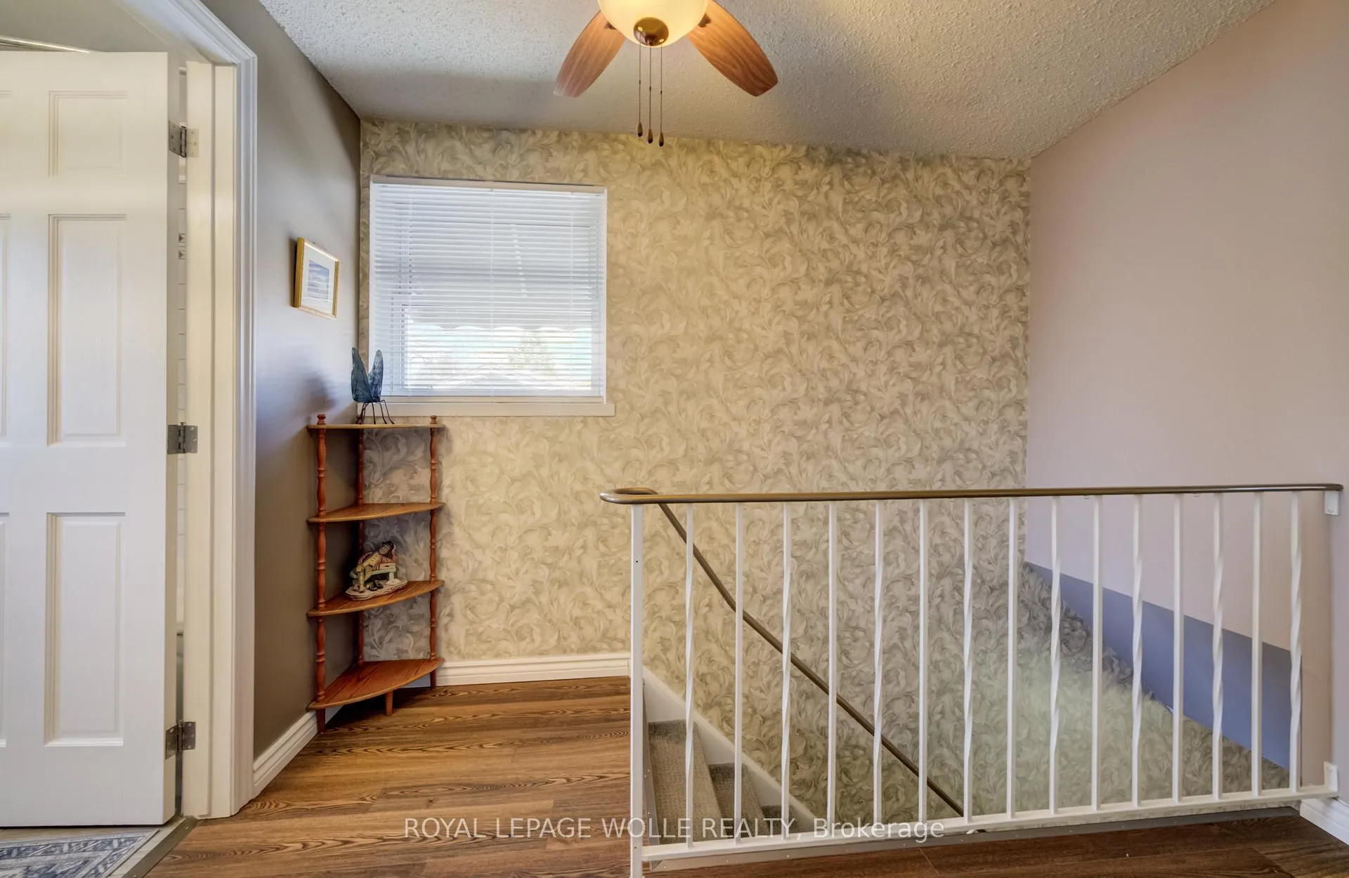 Photo 14 of 10 Meadow Woods Crescent, Kitchener — HOMEH